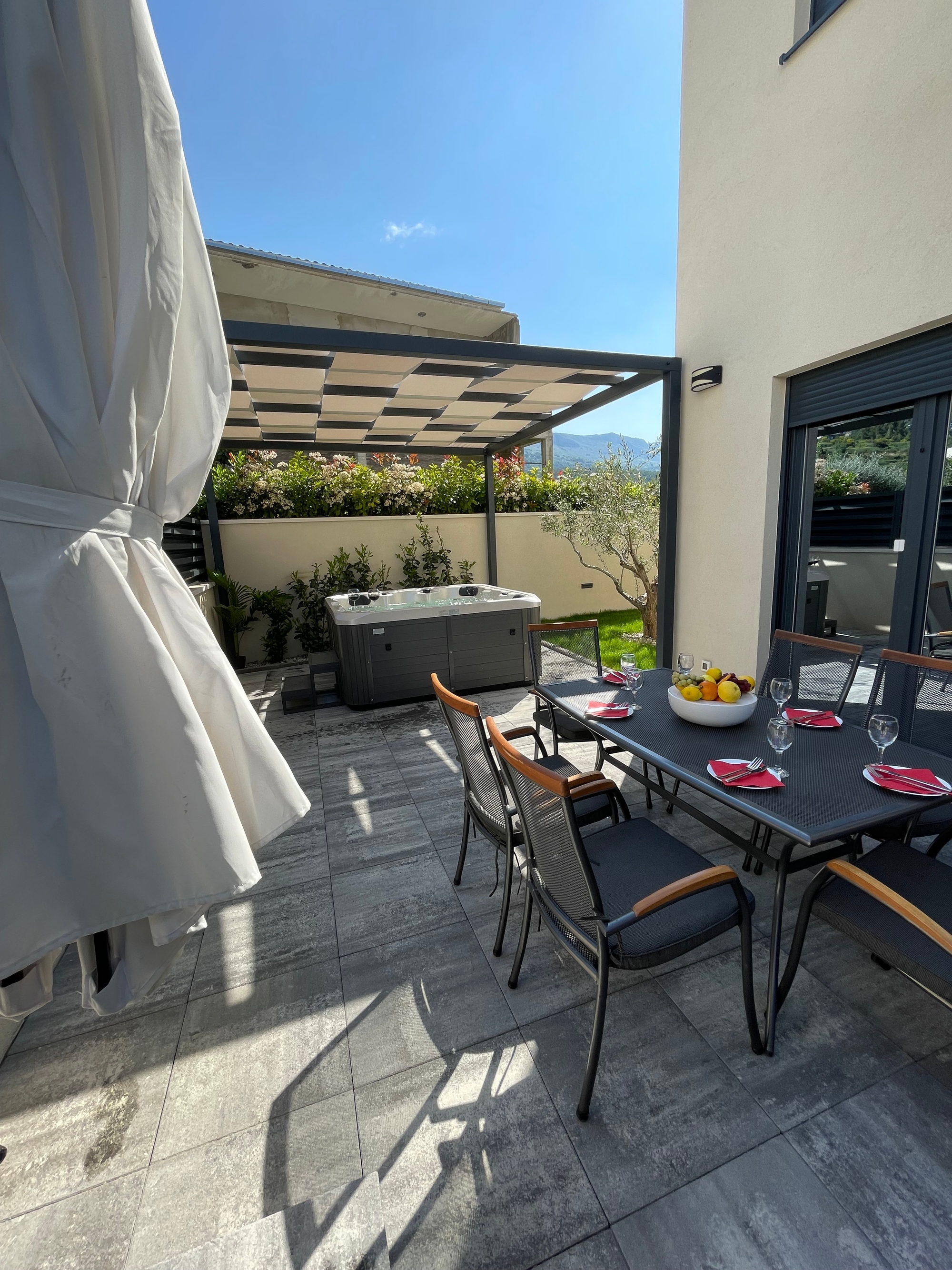 Two bedroom apartment with terrace and sea view Podstrana, Split  A-a