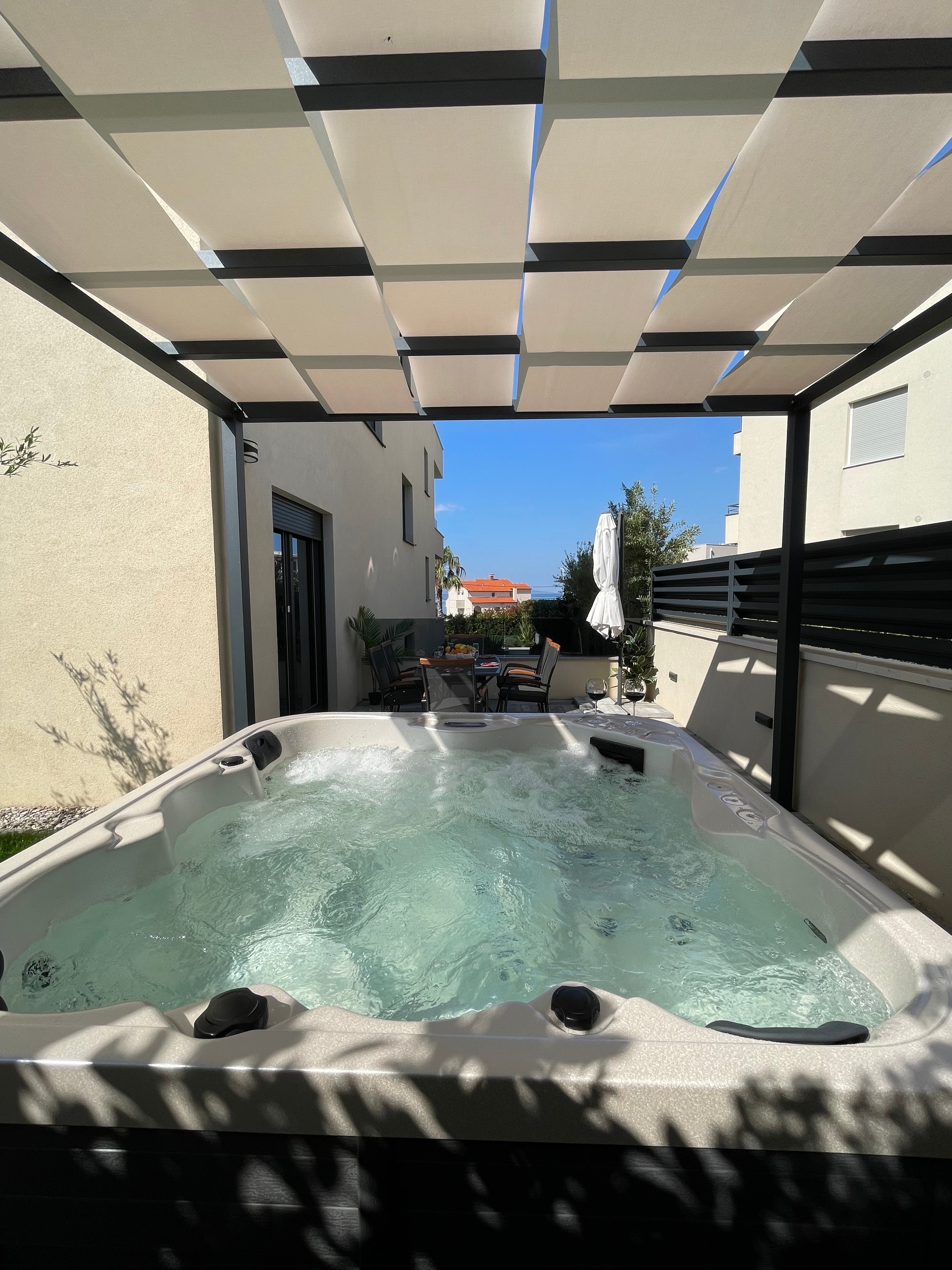 Two bedroom apartment with terrace and sea view Podstrana, Split  A-a