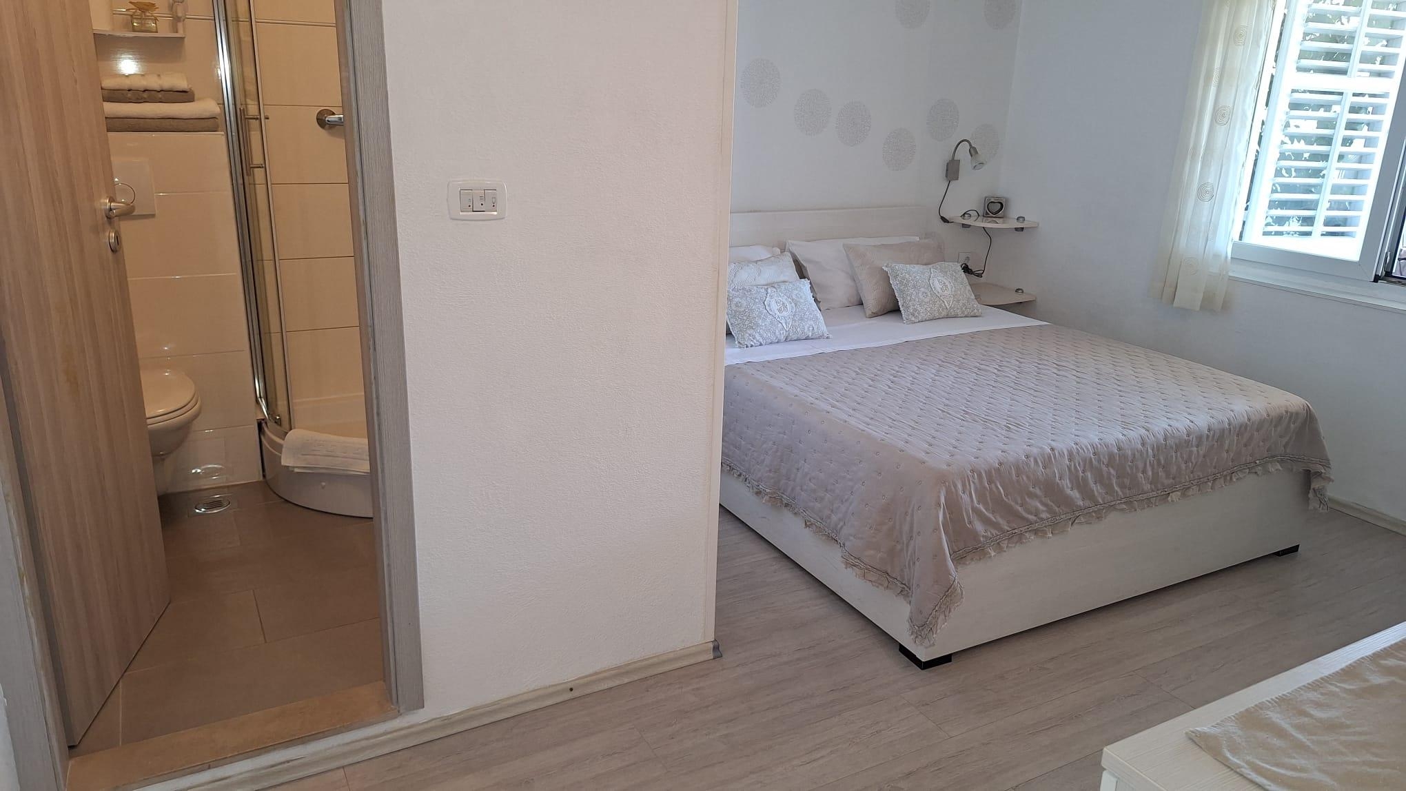Studio flat with terrace Hvar  AS-a