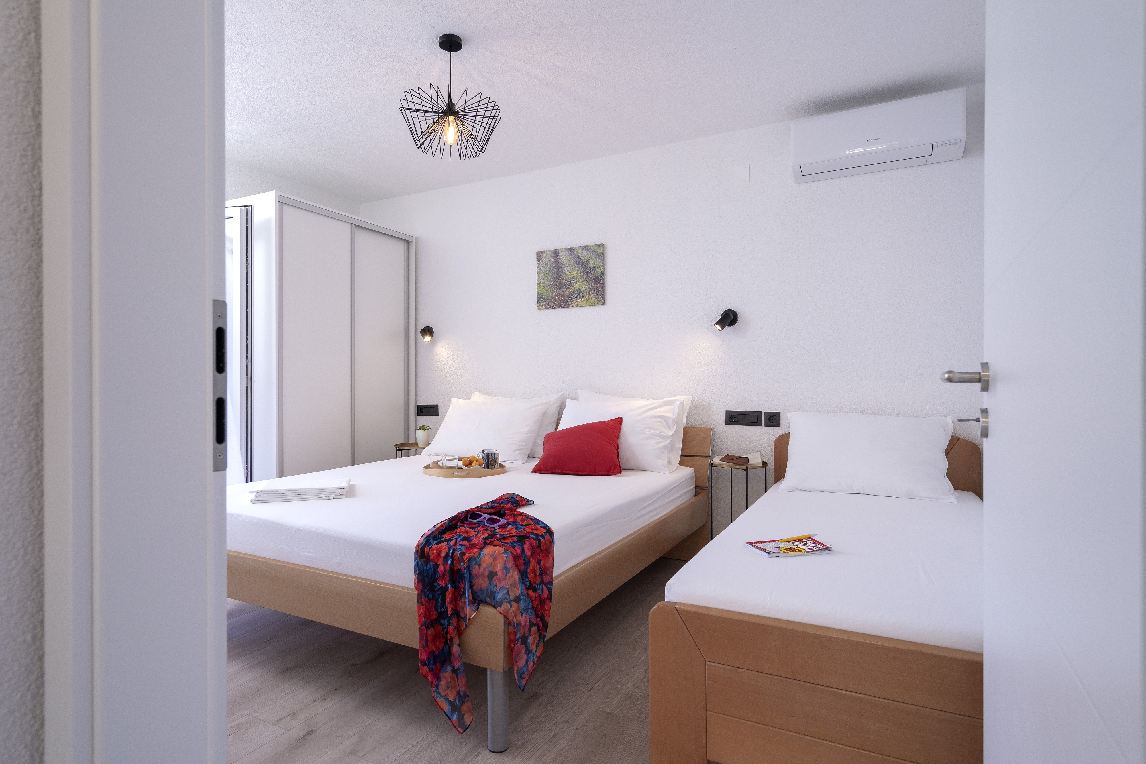 Two bedroom house near beach Cove Pokrivenik, Hvar  K