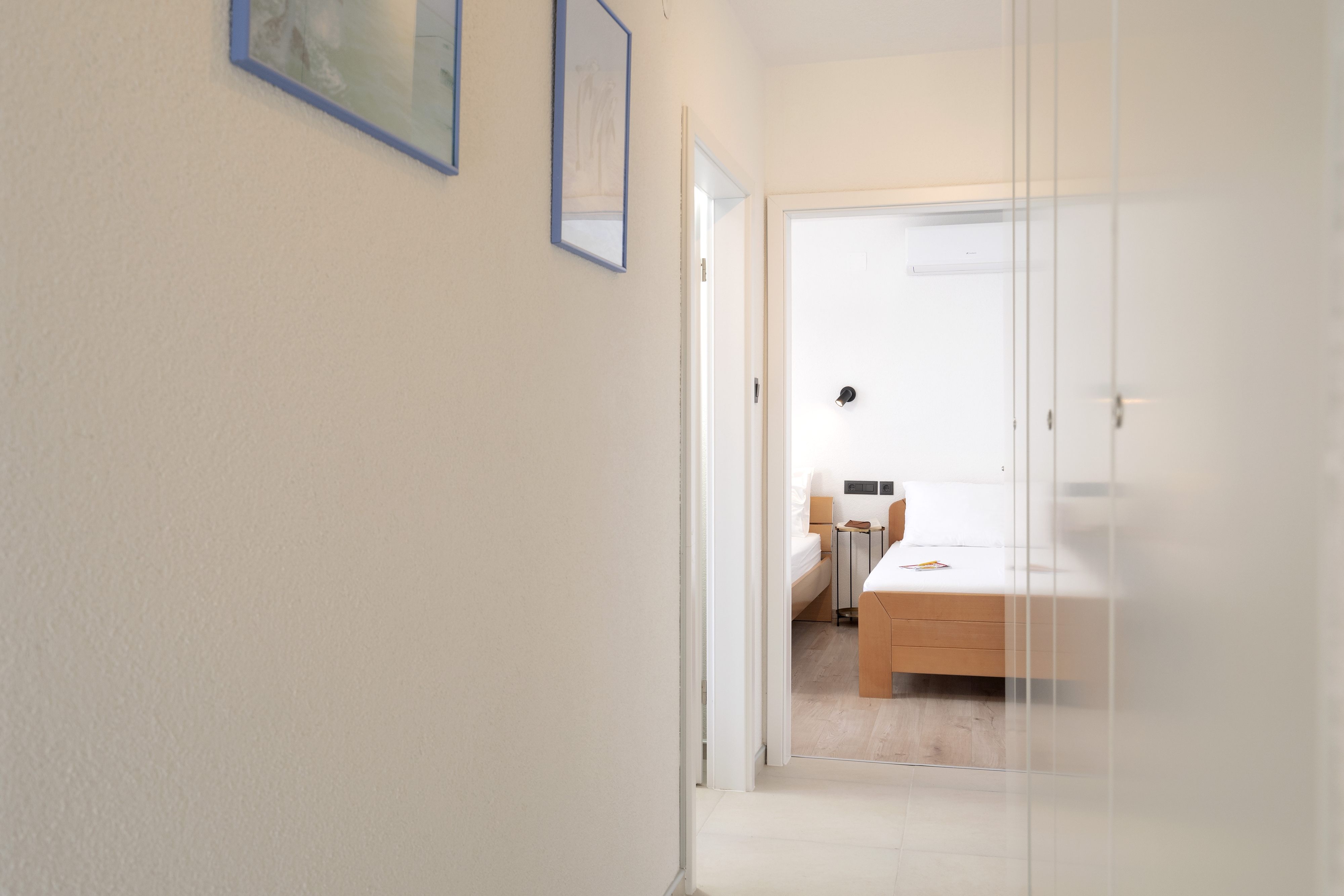 Two bedroom house near beach Cove Pokrivenik, Hvar  K