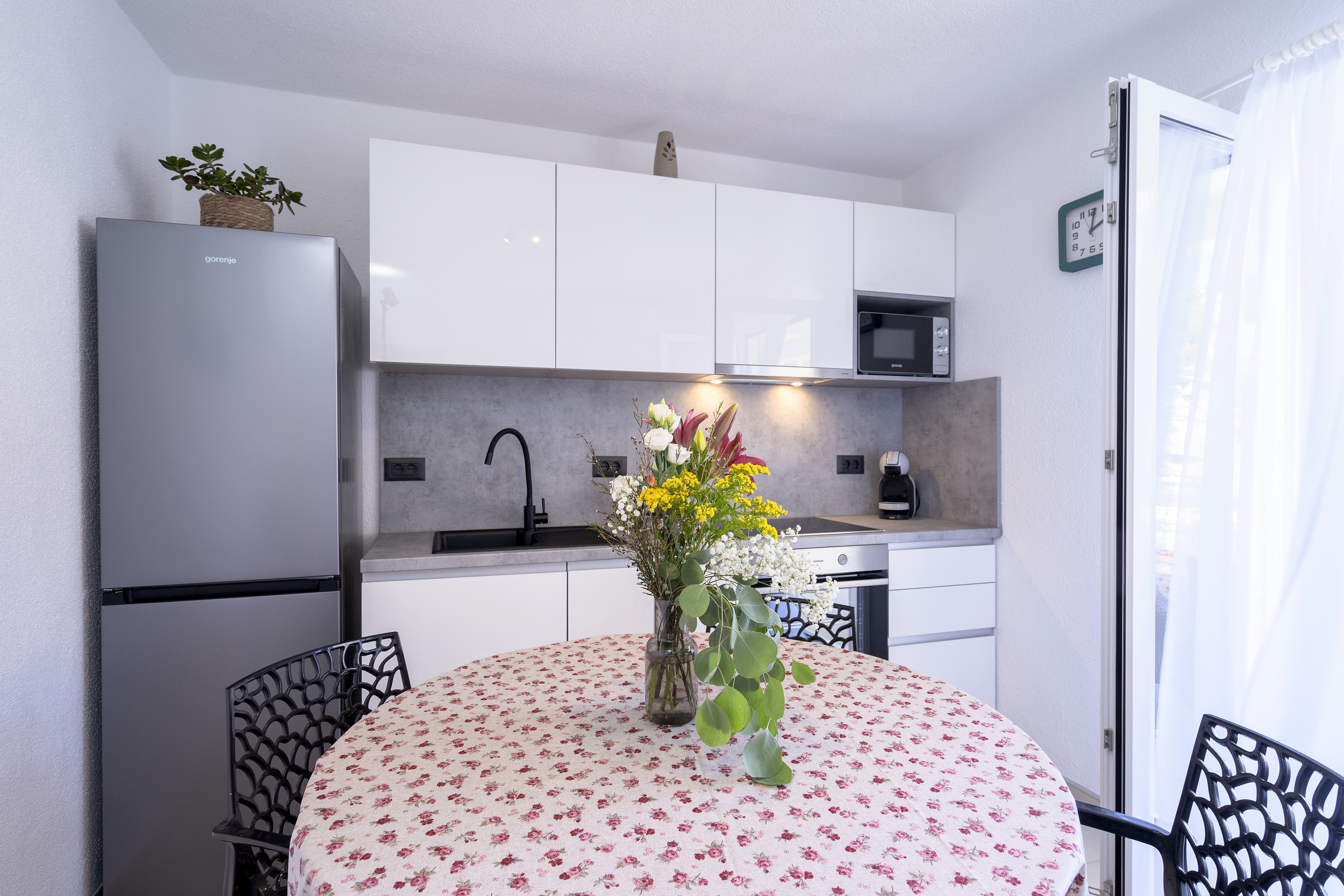 Two bedroom house near beach Cove Pokrivenik, Hvar  K