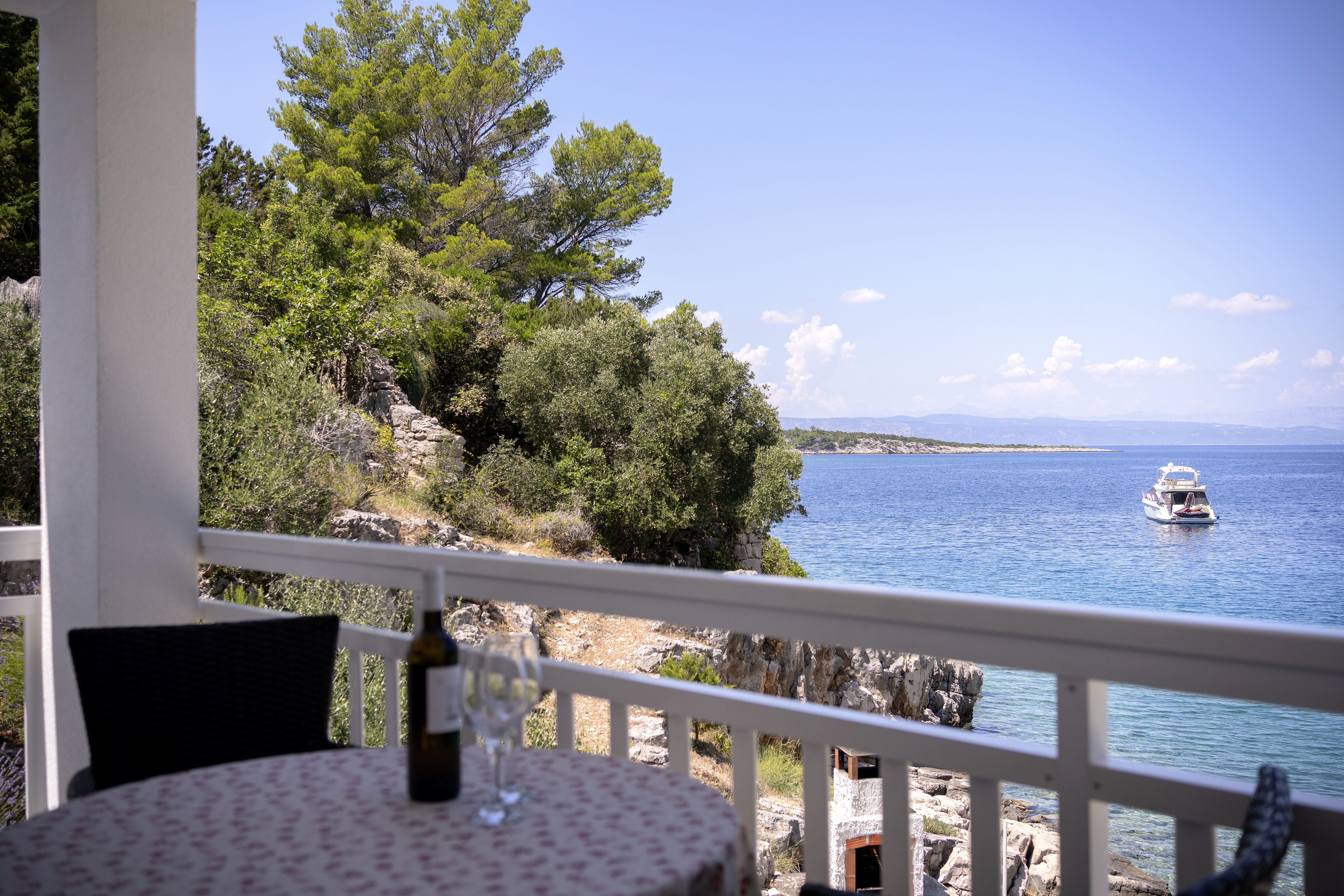 Two bedroom house near beach Cove Pokrivenik, Hvar  K