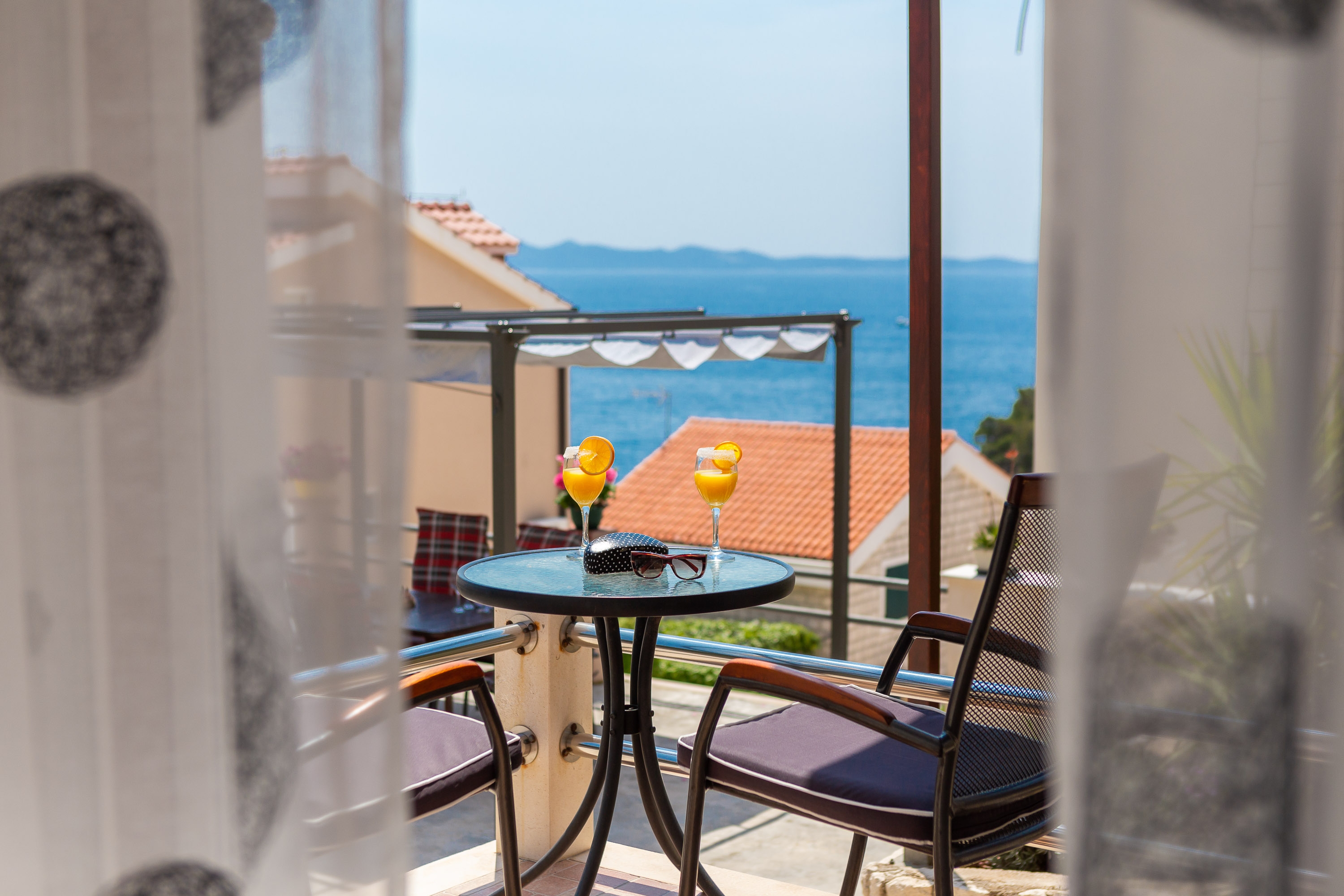 One bedroom apartment with terrace and sea view Cove Osibova, Brač (A-12062-a) One bedroom apartment with terrace and sea view Cove Osibova, Brač (A-12062-a)