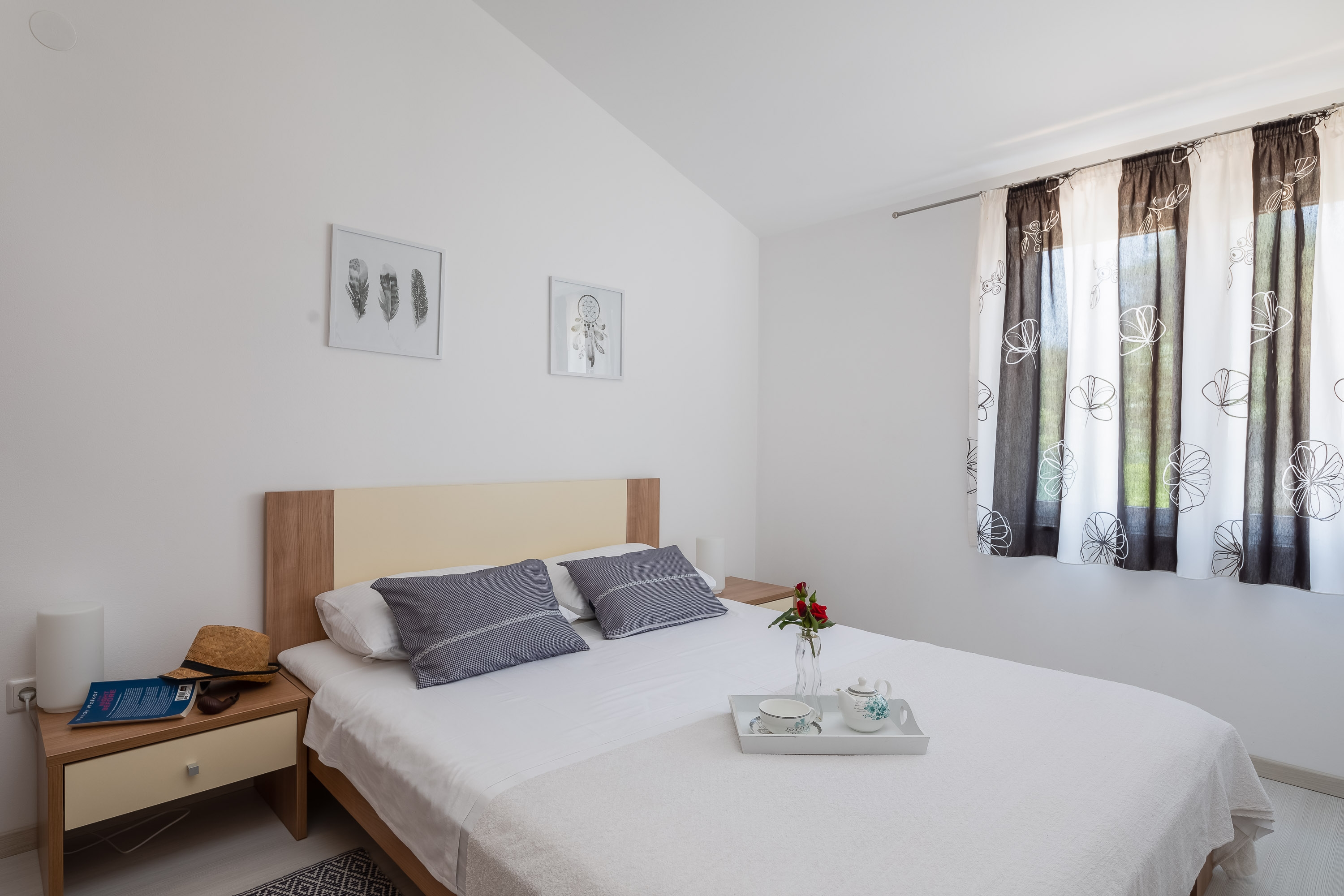 Two bedroom apartment with terrace and sea view Cove Osibova, Brač  A-b