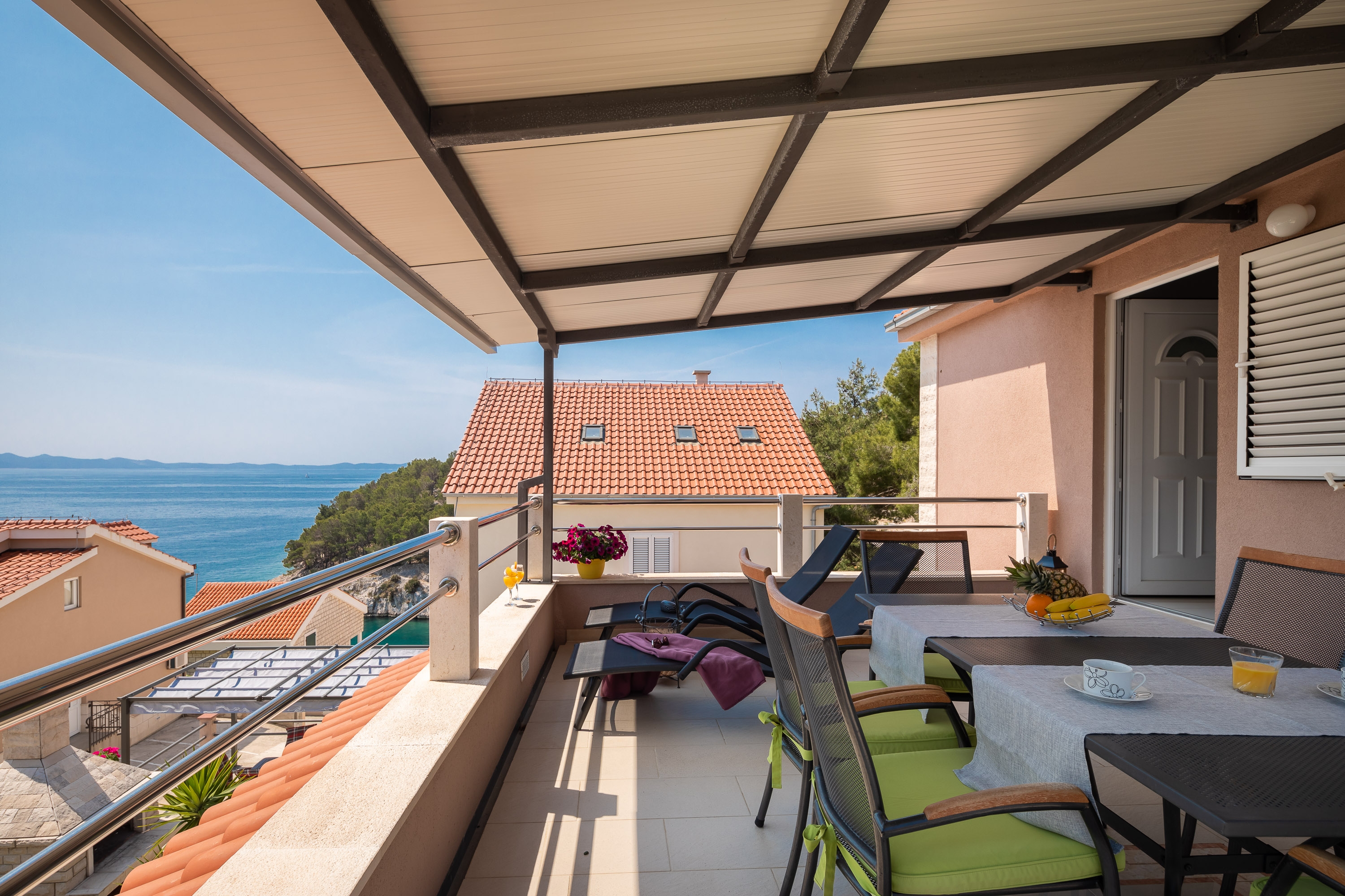 Two bedroom apartment with terrace and sea view Cove Osibova, Brač  A-b