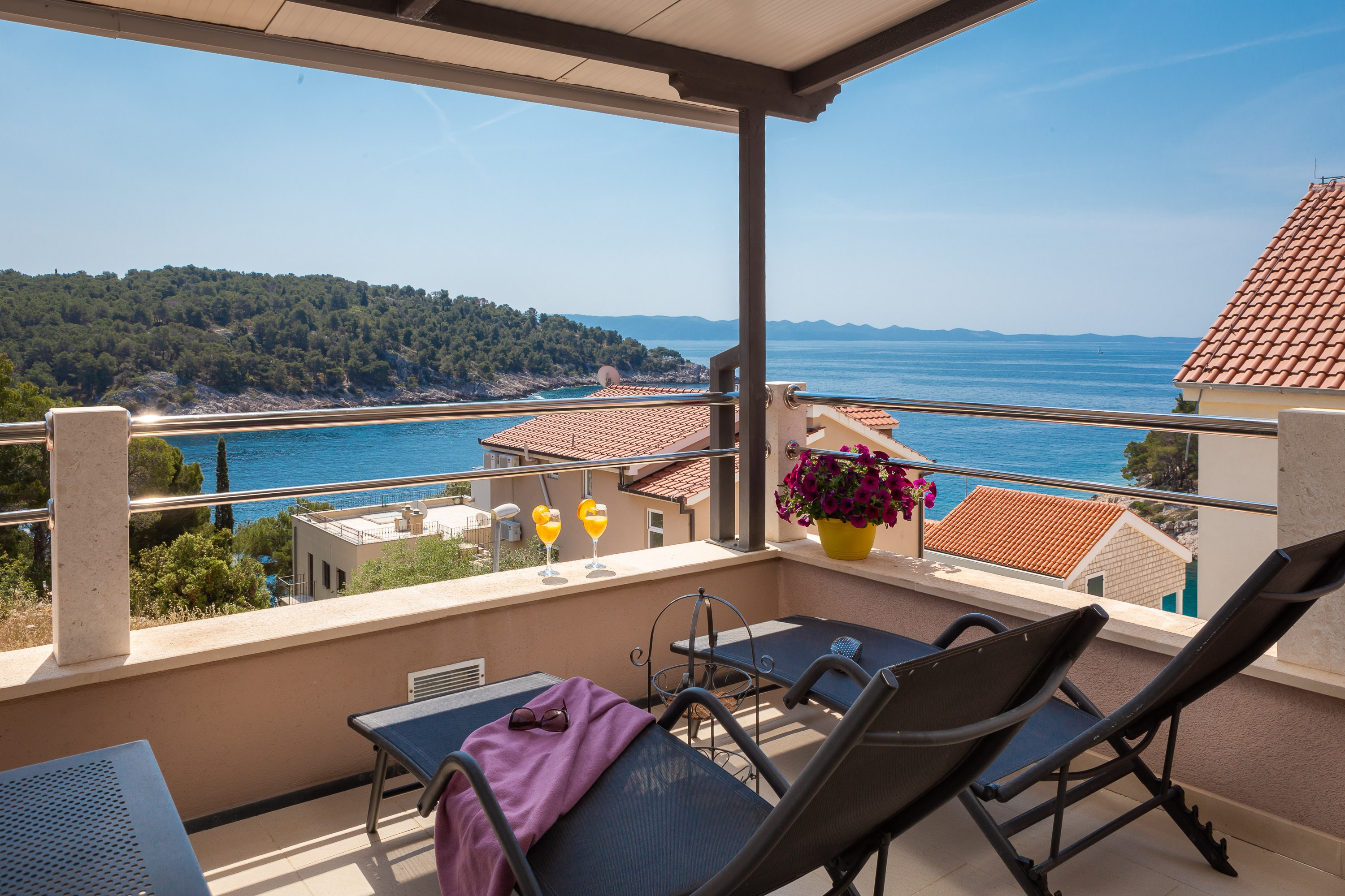 Two bedroom apartment with terrace and sea view Cove Osibova, Brač  A-b