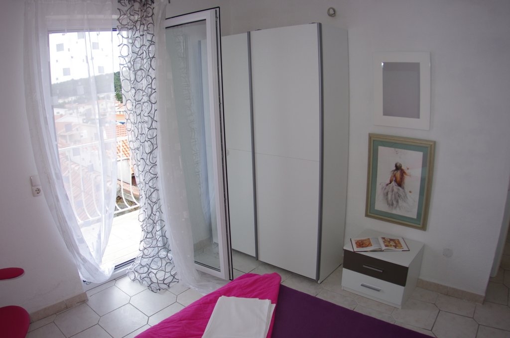 Two bedroom apartment with balcony Makarska (A-12063-c) Two bedroom apartment with balcony Makarska (A-12063-c)