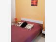 Ložnice 1 Tribunj, Ložnice 1 v ubytování typu apartment, WiFi.