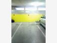 Parking lot Split, Split, Parking lot 12072 - Apartments with pebble beach.