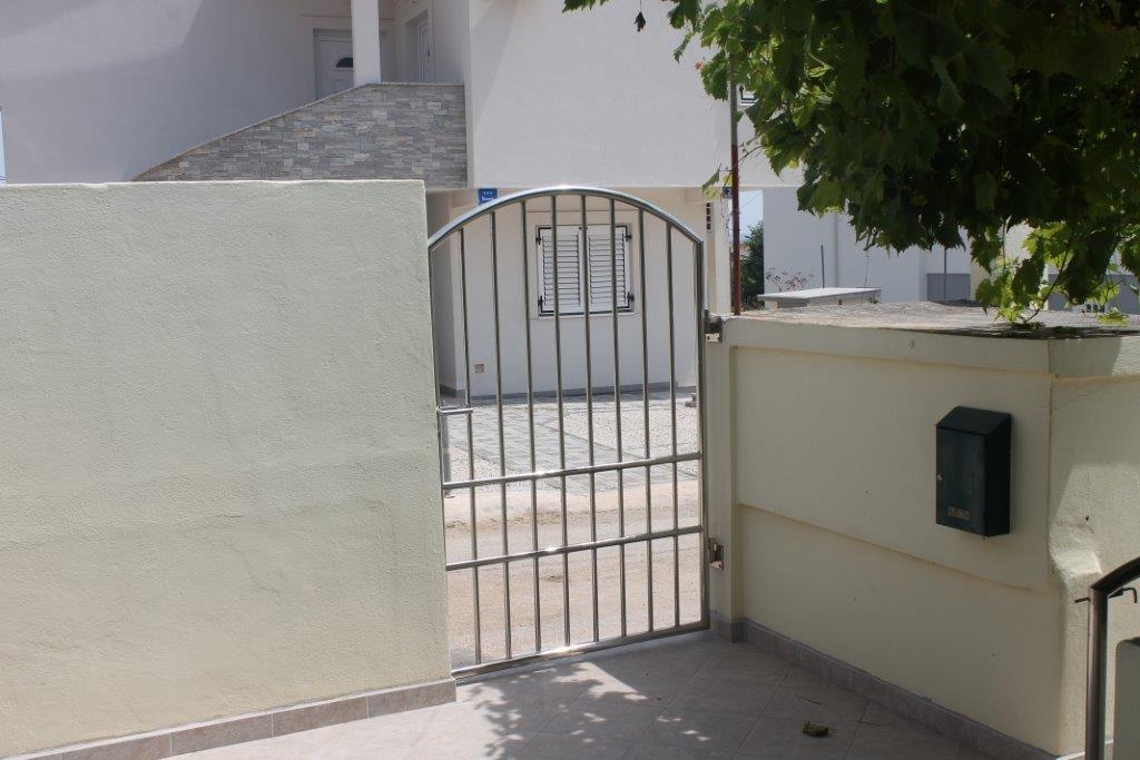 Three bedroom house with terrace Preko, Ugljan  K