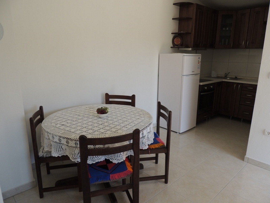 Two bedroom apartment with terrace and sea view Kaštel Stari, Kaštela  A-b