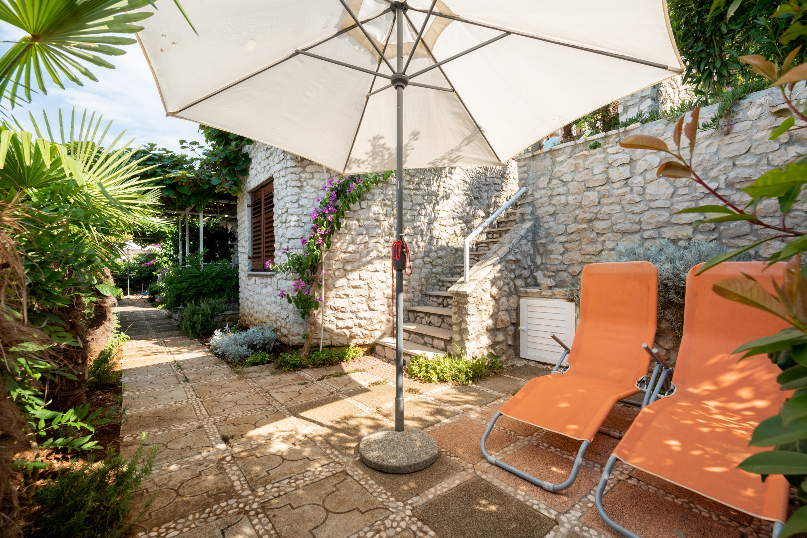 One bedroom apartment with terrace and sea view Rabac, Labin  A-d