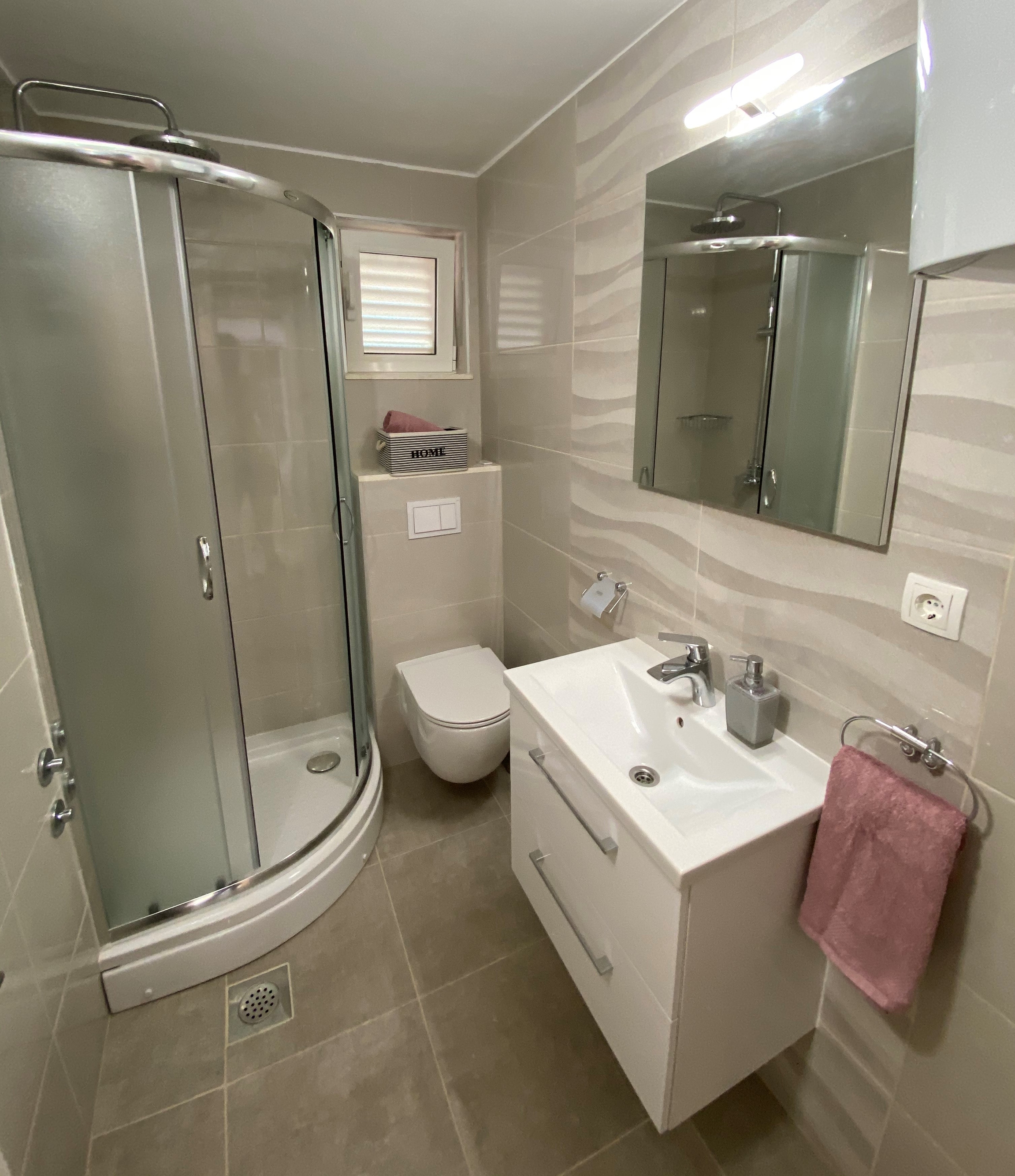 Two bedroom apartment with terrace and sea view Okrug Gornji, Čiovo  A-a