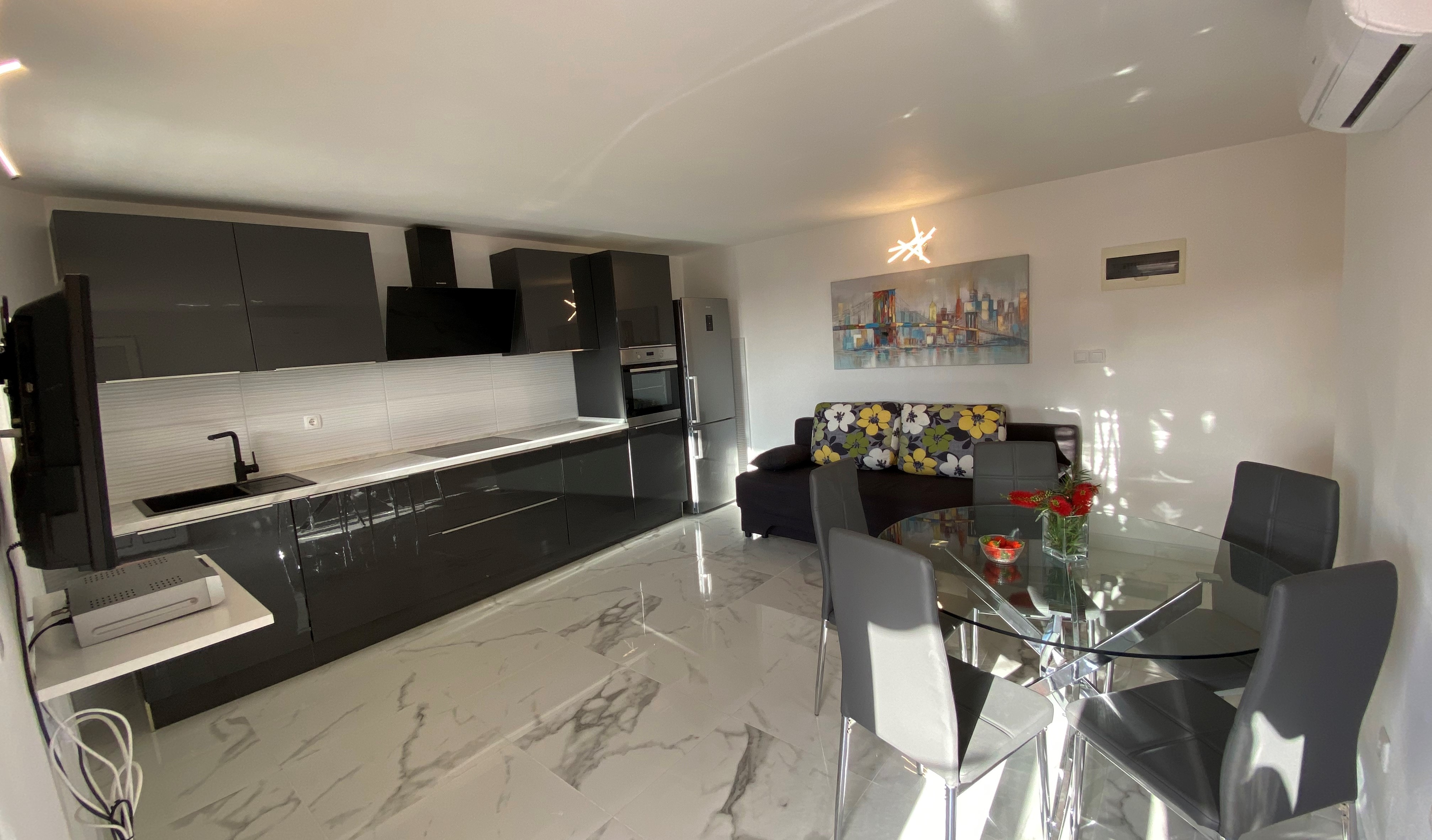Two bedroom apartment with terrace and sea view Okrug Gornji, Čiovo  A-a