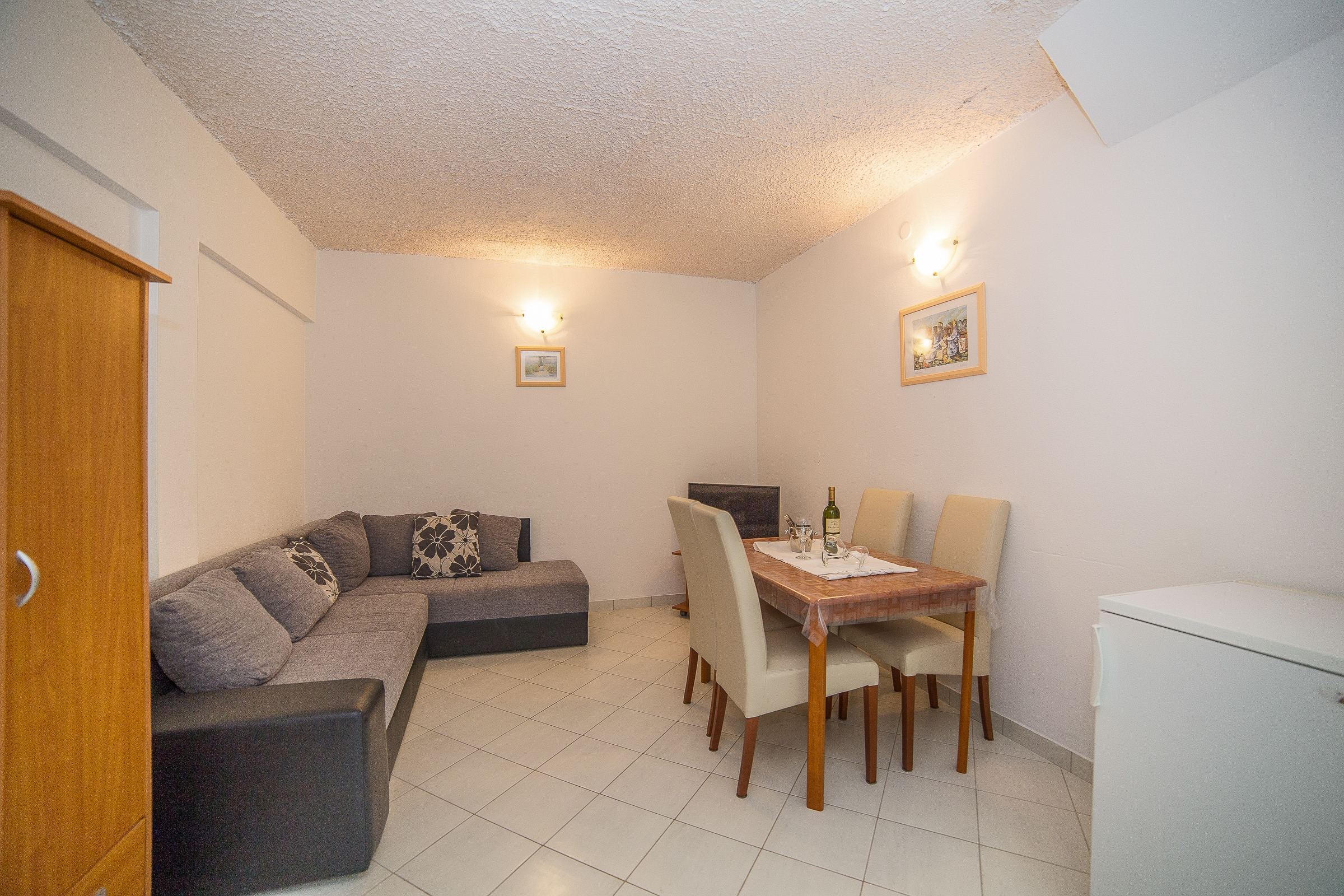 One bedroom apartment with terrace Okrug Gornji, Čiovo  A-c