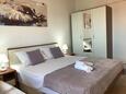 Sypialnia 1 Okrug Gornji, Sypialnia 1 w zakwaterowaniu typu apartment, Dostępna klimatyzacja i WiFi.