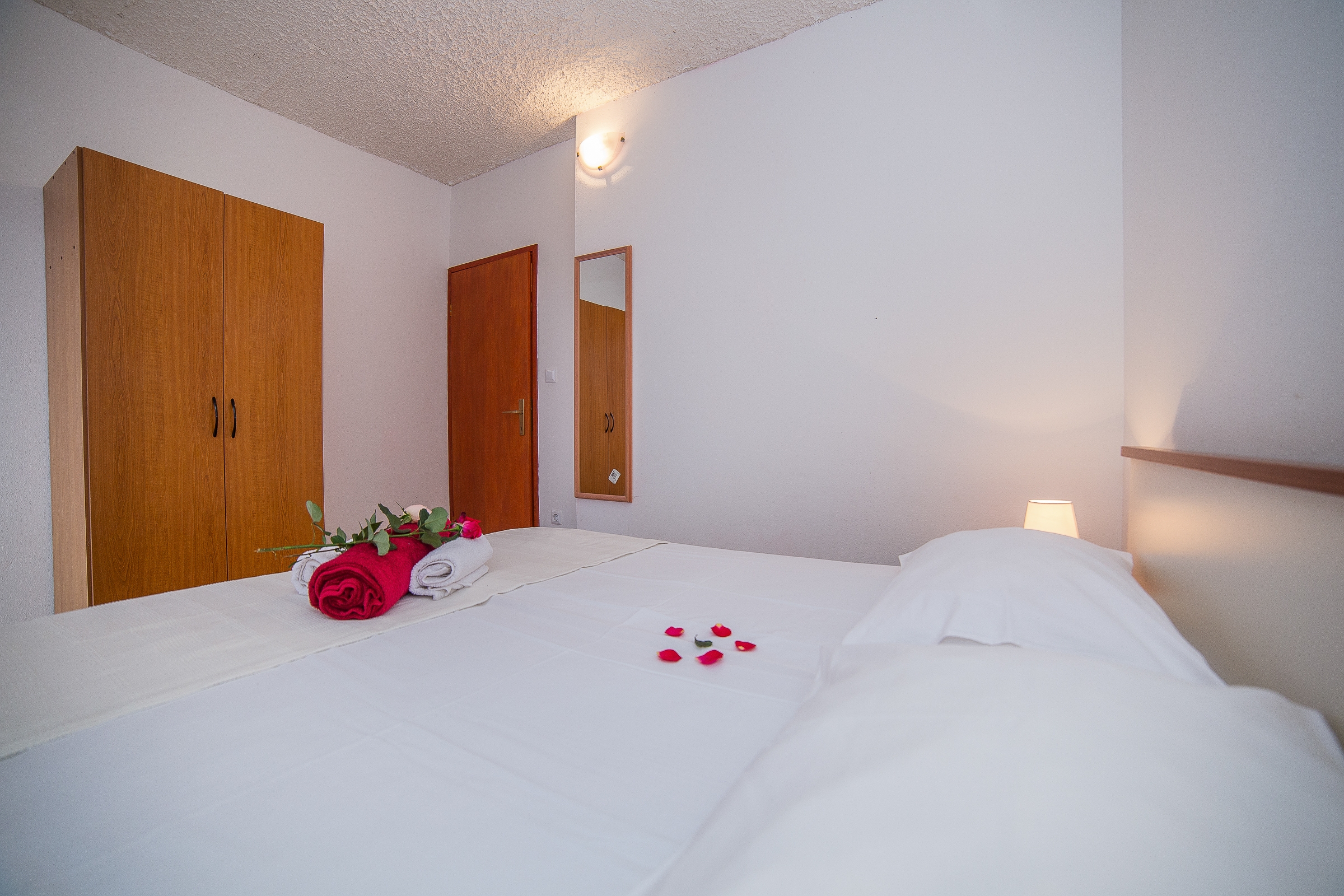 Two bedroom apartment with balcony and sea view Okrug Gornji, Čiovo  A-d