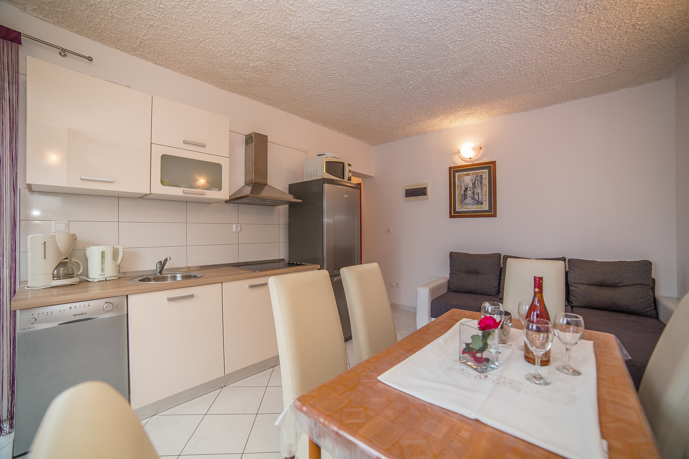 Two bedroom apartment with balcony and sea view Okrug Gornji, Čiovo  A-d