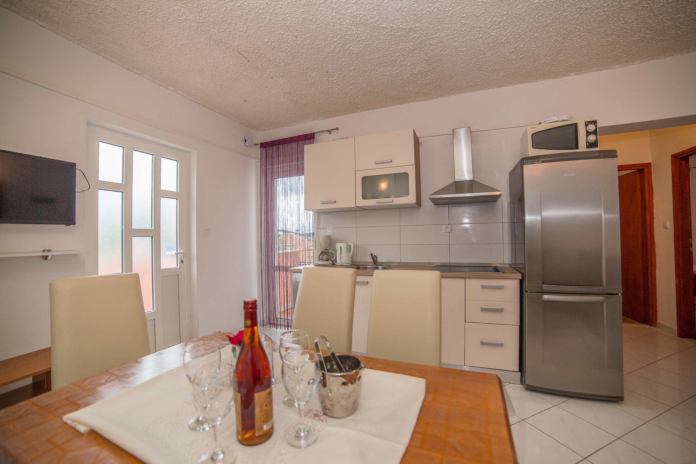 Two bedroom apartment with balcony and sea view Okrug Gornji, Čiovo  A-d