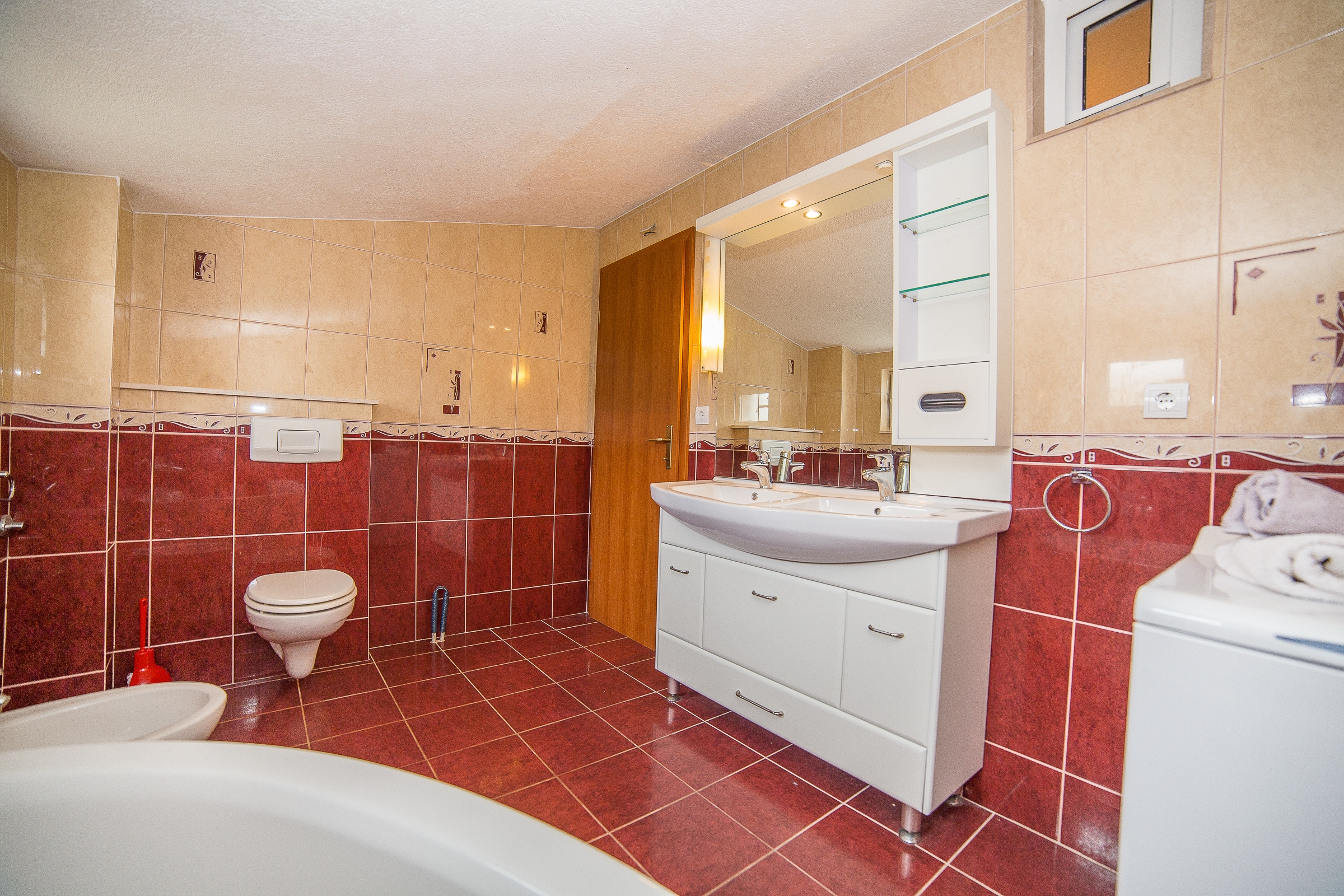Three bedroom apartment with balcony and sea view Okrug Gornji, Čiovo  A-e