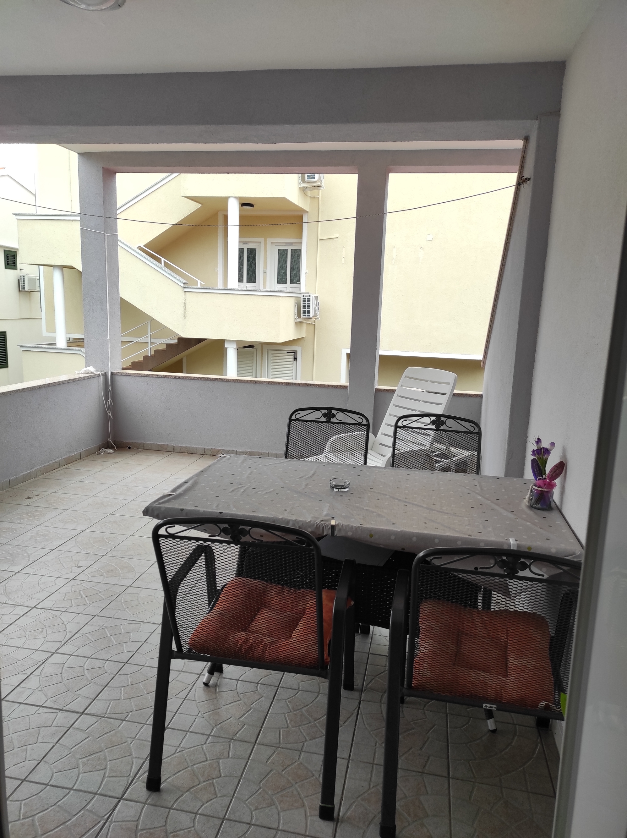 One bedroom apartment with terrace Mandre, Pag  A-a