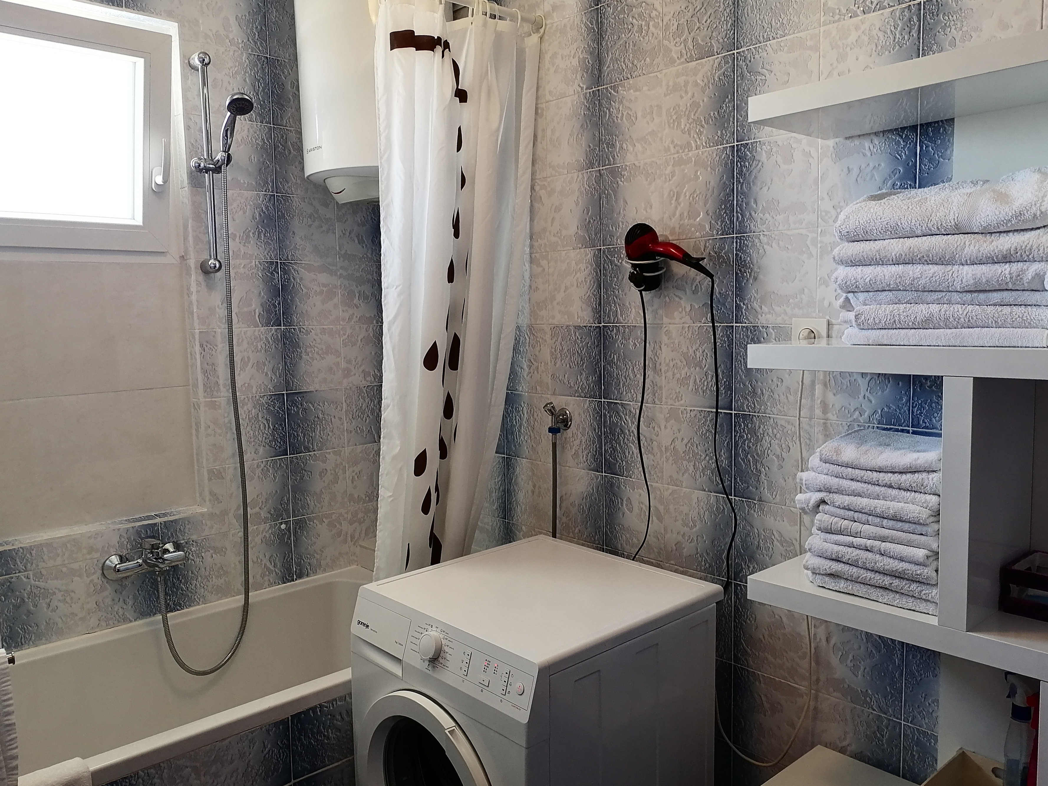 Two bedroom apartment with terrace Ražanj, Rogoznica  A-a
