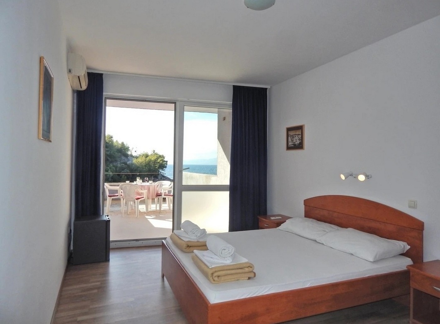 Room near beach Cove Bristova, Hvar (S-12140-b)