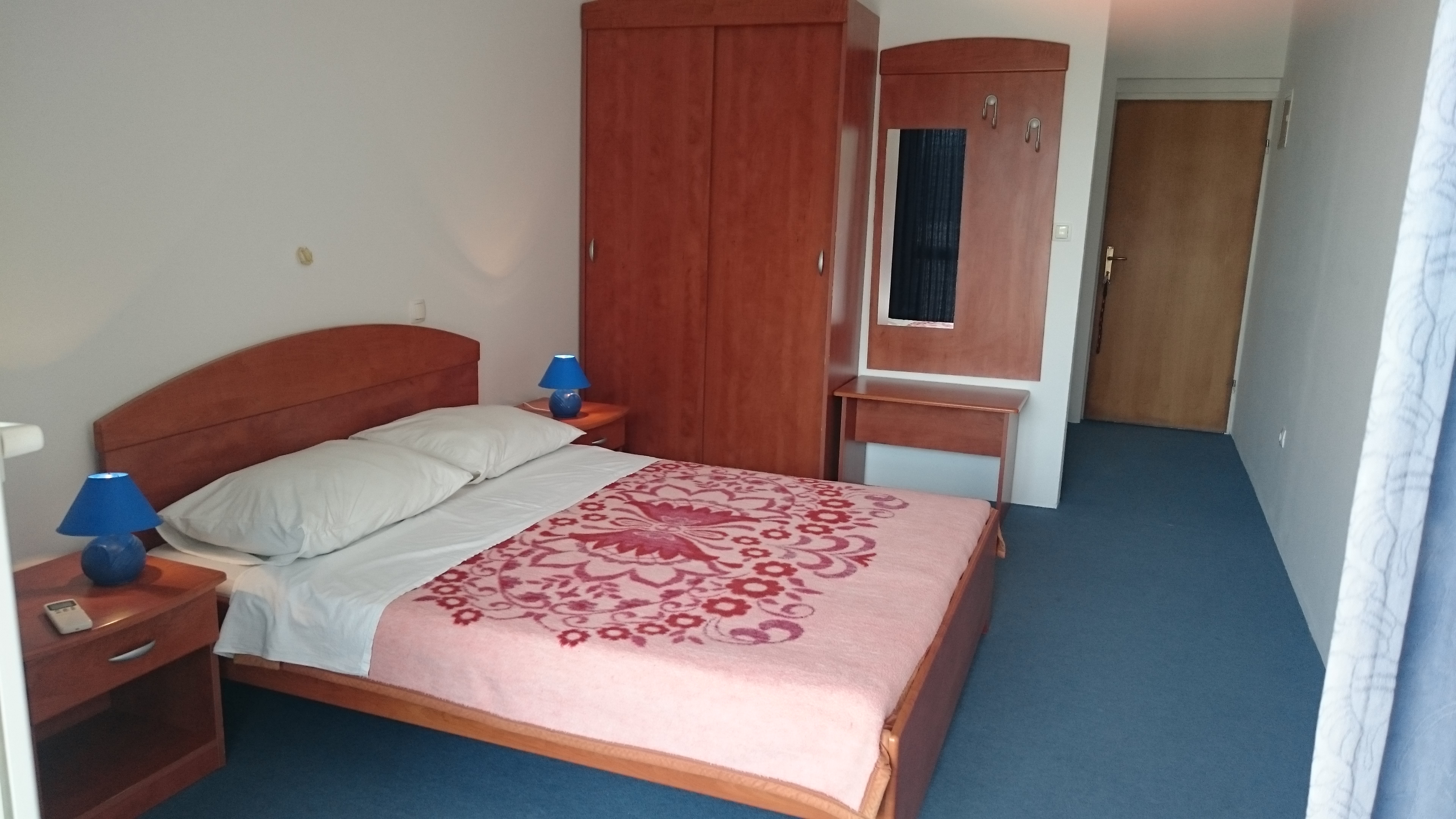 Room near beach Cove Bristova, Hvar (S-12140-e)