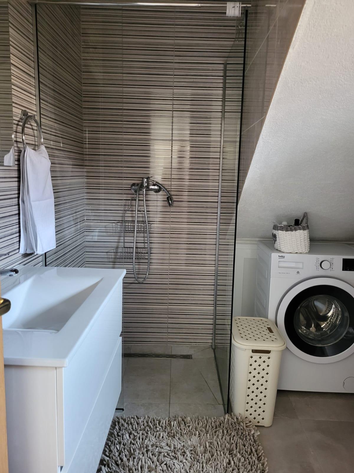 Two bedroom apartment with air-conditioning Trogir  A-a