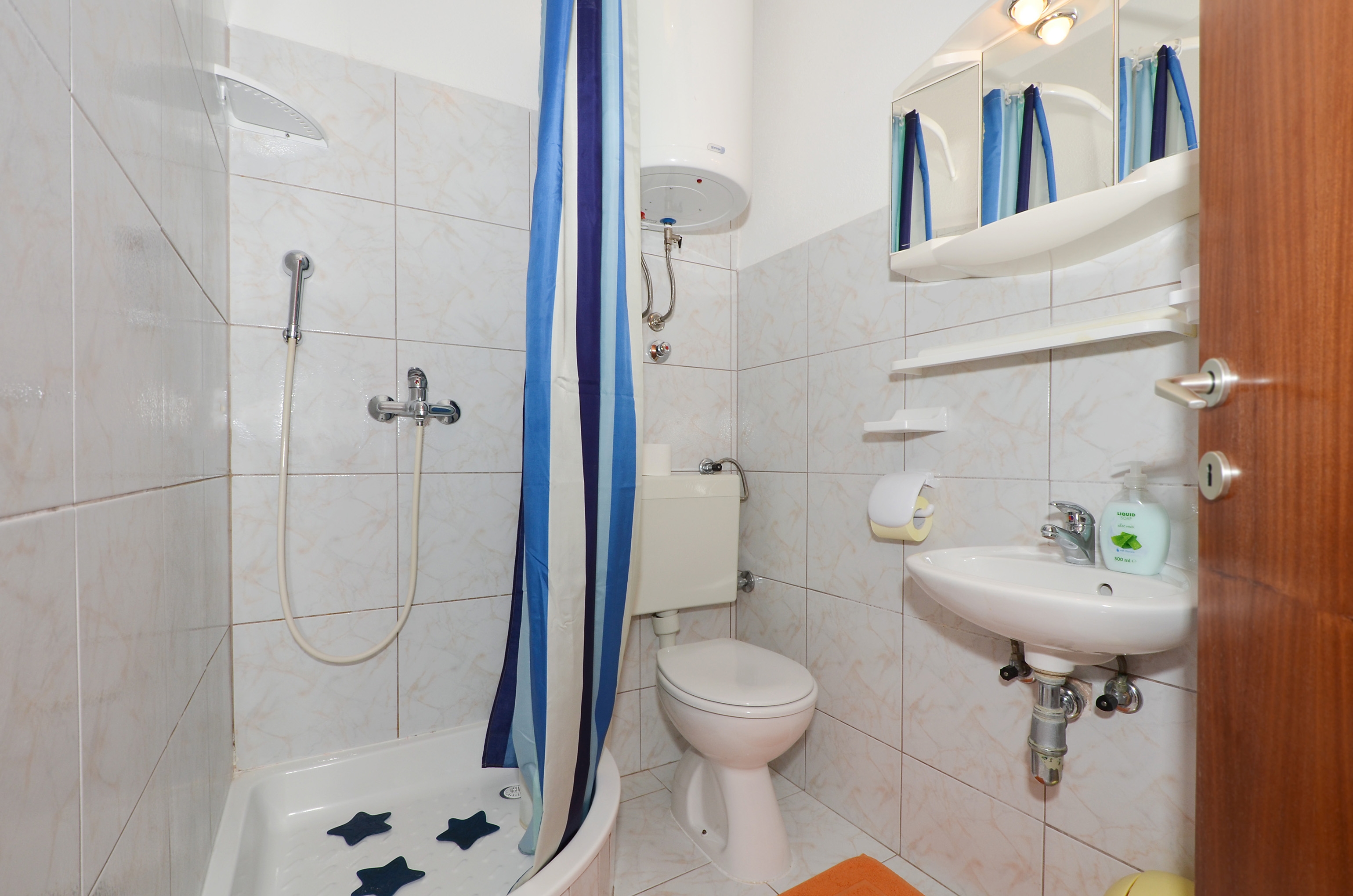 Three bedroom apartment with balcony and sea view Slatine, Čiovo  A-a