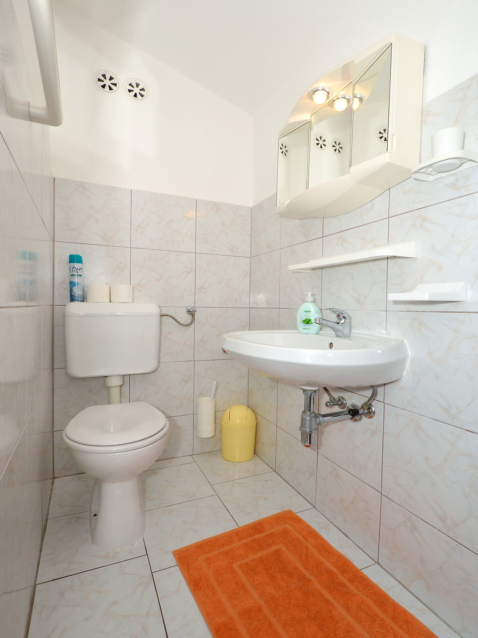 Three bedroom apartment with balcony and sea view Slatine, Čiovo  A-a