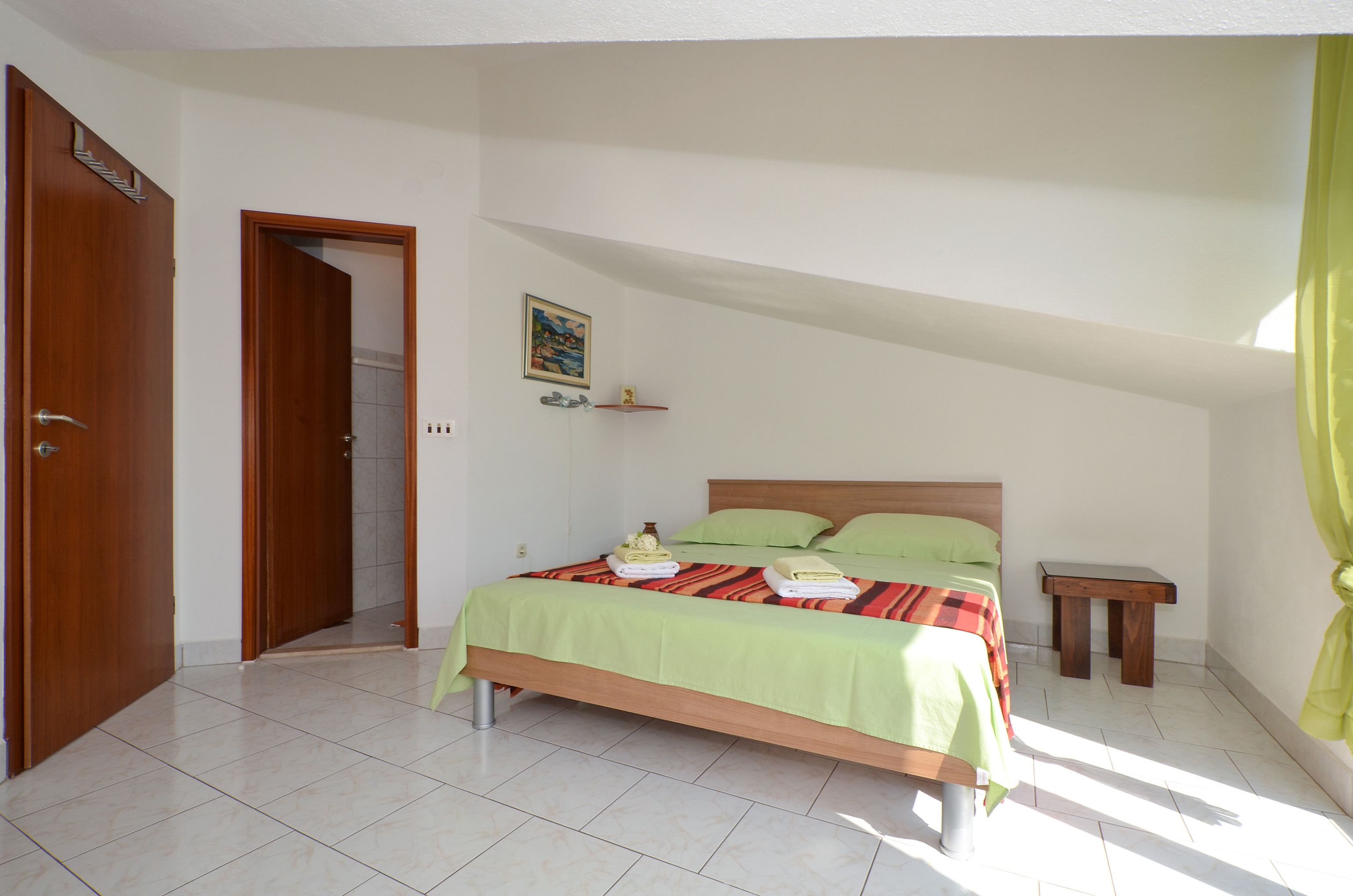 Three bedroom apartment with balcony and sea view Slatine, Čiovo  A-a