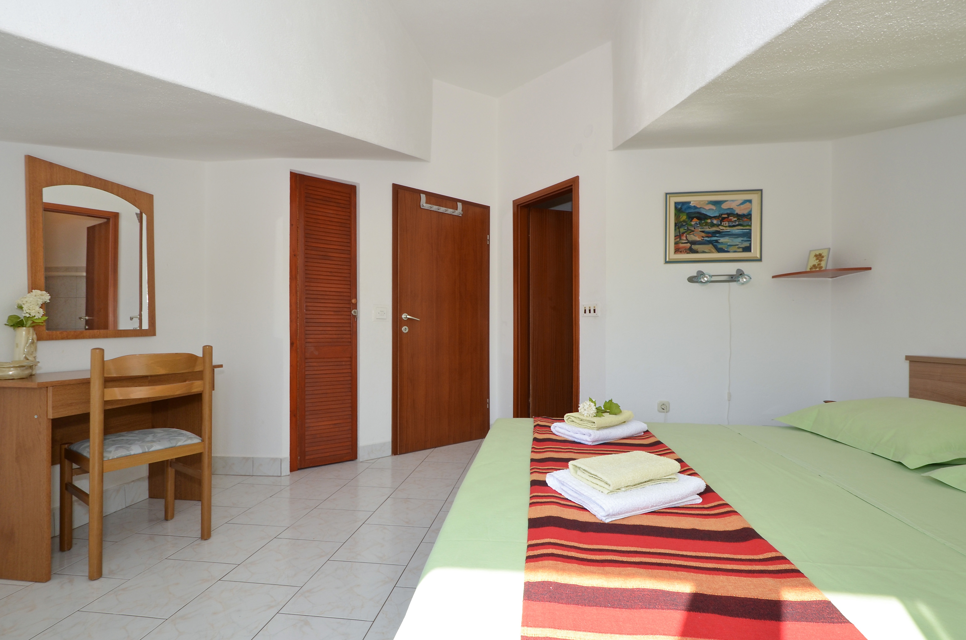 Three bedroom apartment with balcony and sea view Slatine, Čiovo  A-a