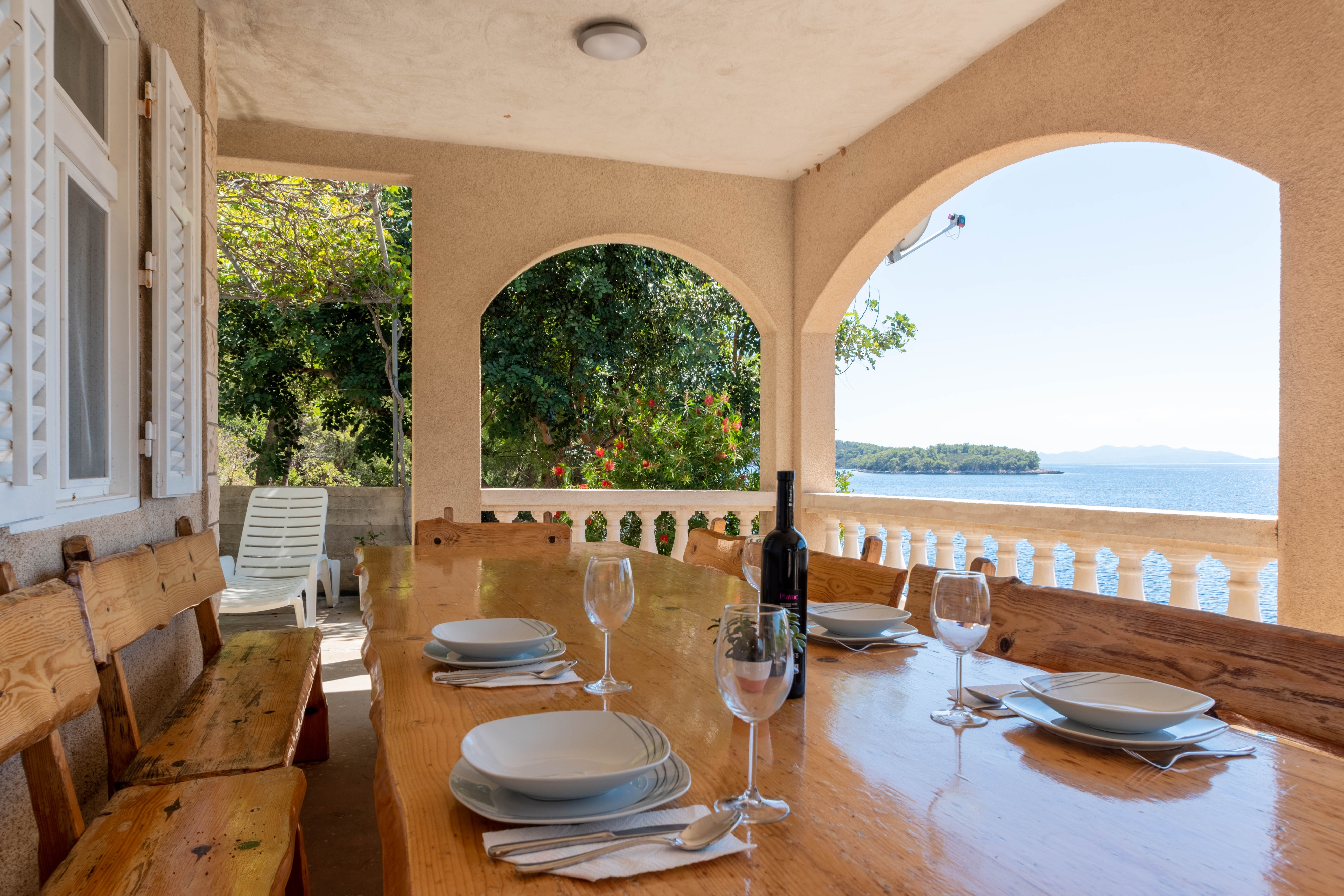 Two bedroom apartment near beach Cove Zaglav, Korčula  A-a