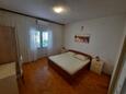 Makarska, Dormitorio 2 in the apartment, air condition available y WiFi.