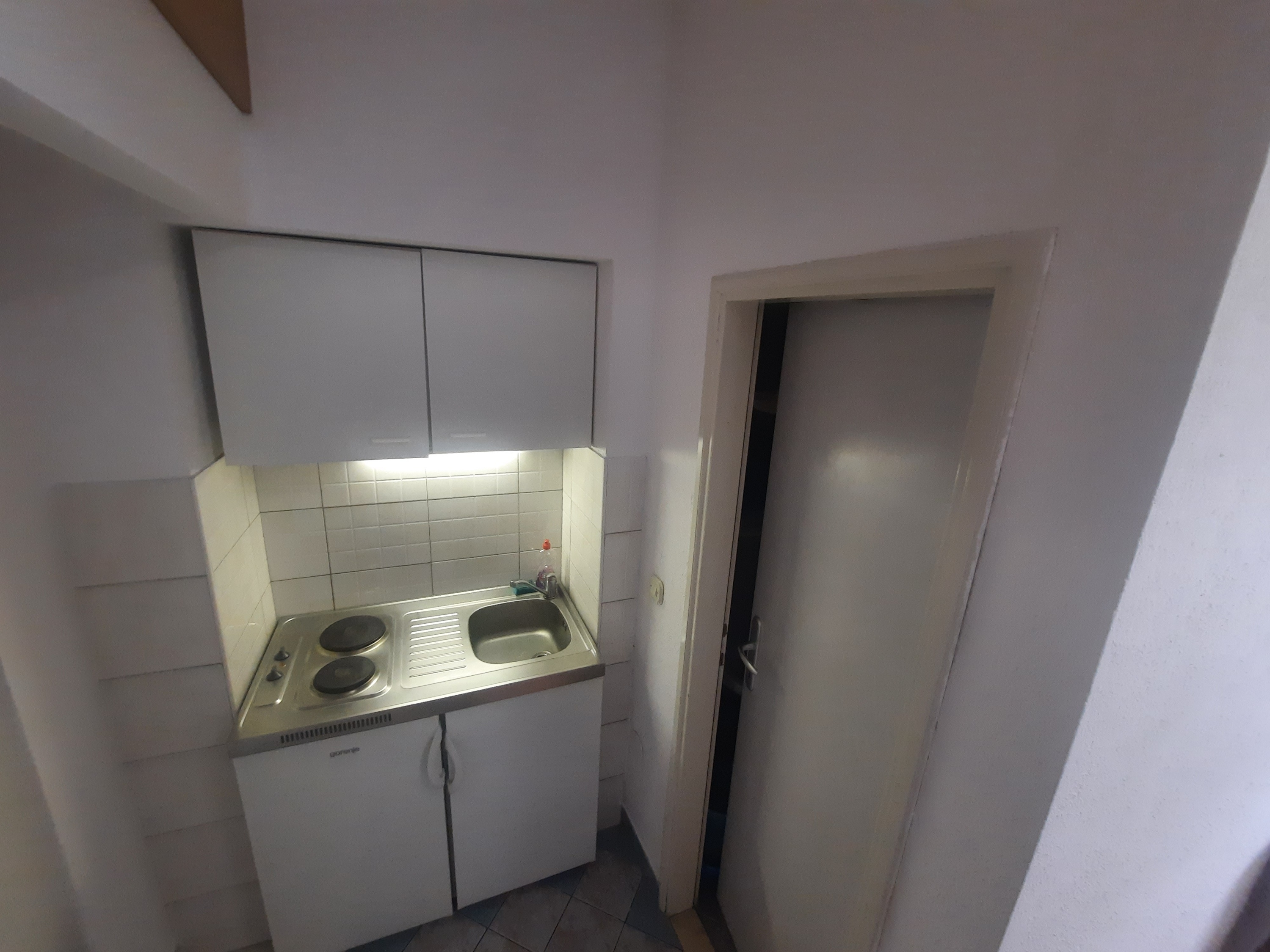 Studio flat with air-conditioning Makarska (AS-12211-d) Studio flat with air-conditioning Makarska (AS-12211-d)