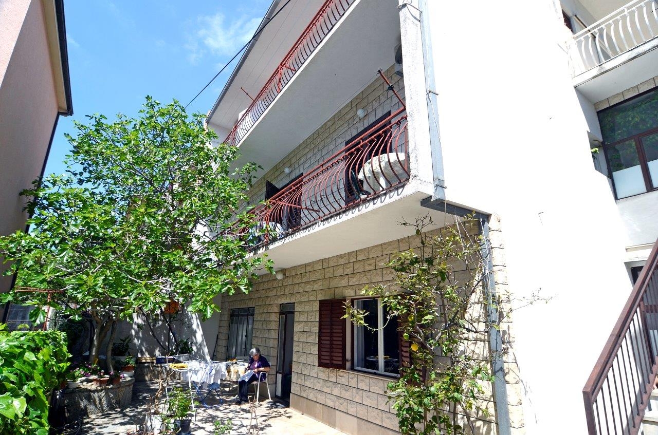 Studio flat with air-conditioning Makarska (AS-12211-d) Studio flat with air-conditioning Makarska (AS-12211-d)