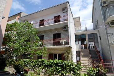 Makarska, Makarska, Object 12211 - Appartementen with pebble beach.