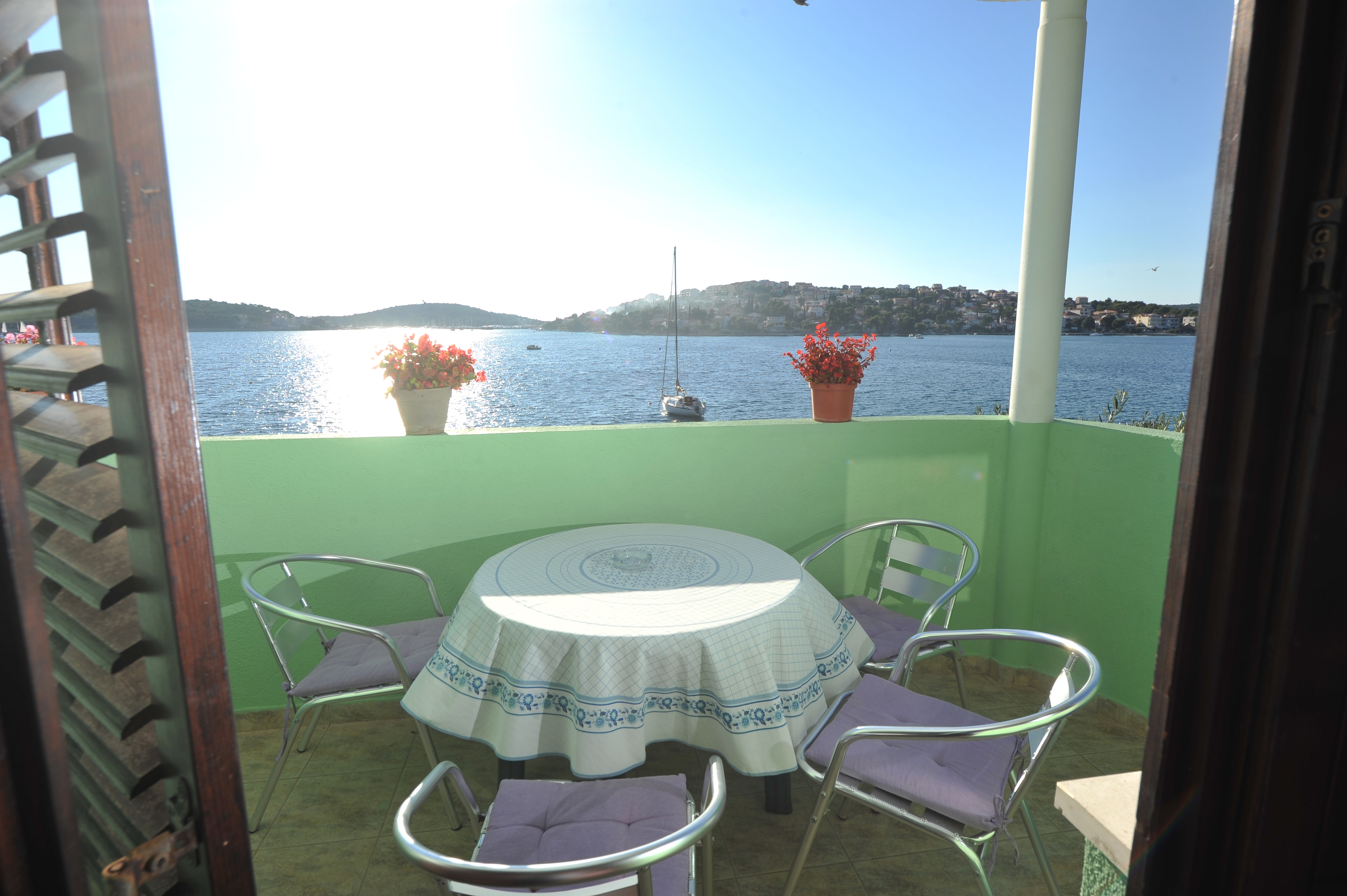 Four-bedroom house near beach Zatoglav, Rogoznica (K-12212) Four-bedroom house near beach Zatoglav, Rogoznica (K-12212)