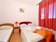 Dormitor 2 Rogoznica, Dormitor 2 în unitate de cazare tip apartment, WiFi.