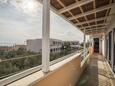 Balcony Split, Balcony in the apartment, with a sea view, (pet friendly) and WiFi.