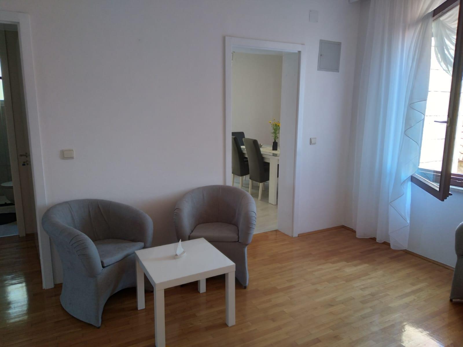 Two bedroom apartment near beach Puntinak, Brač  A-a