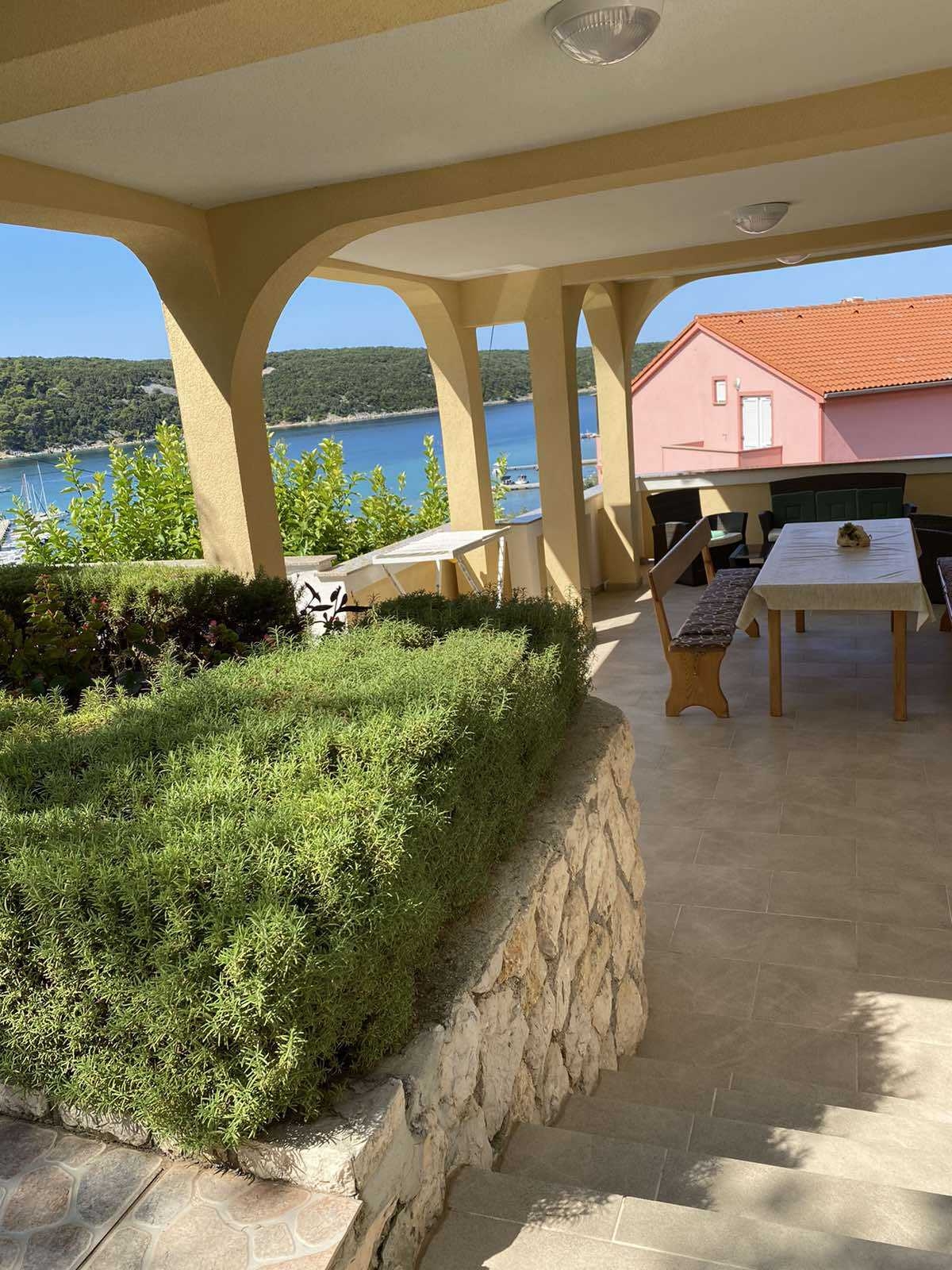 Four bedroom apartment with terrace and sea view Kampor, Rab  A-b