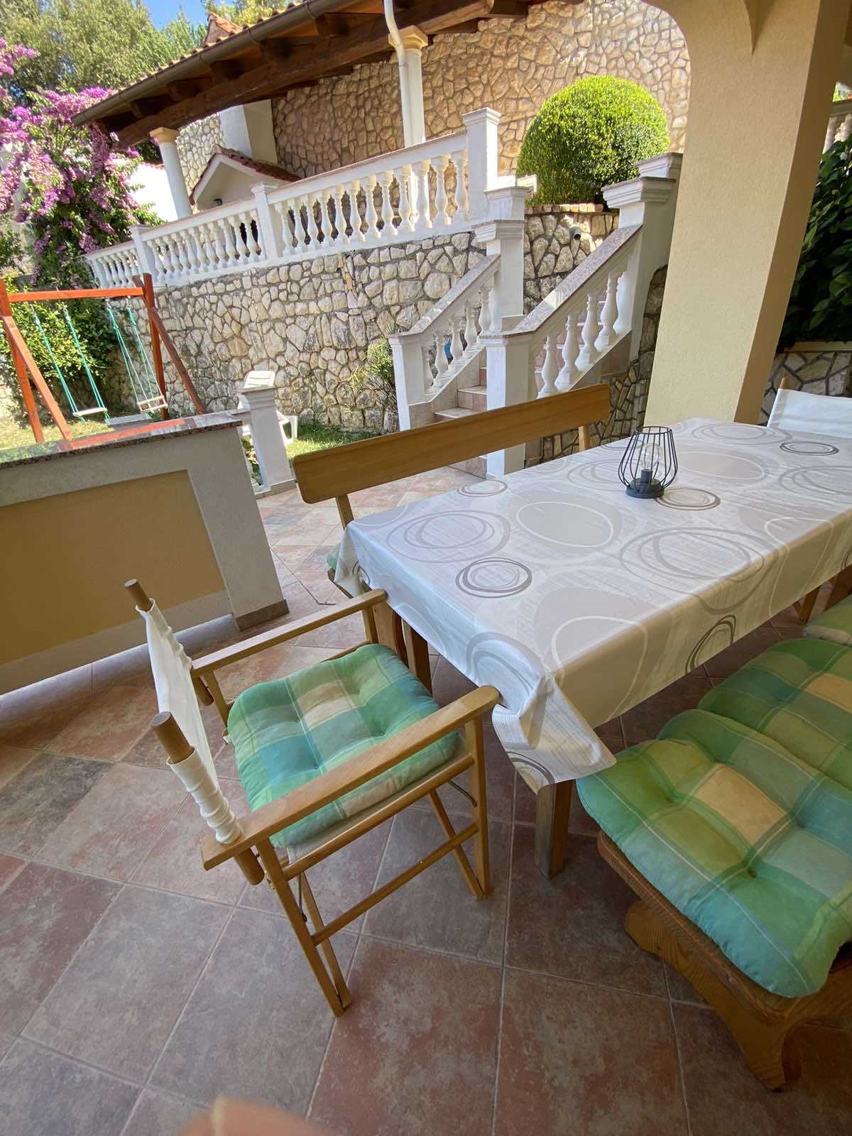 Four bedroom apartment with terrace and sea view Kampor, Rab  A-b
