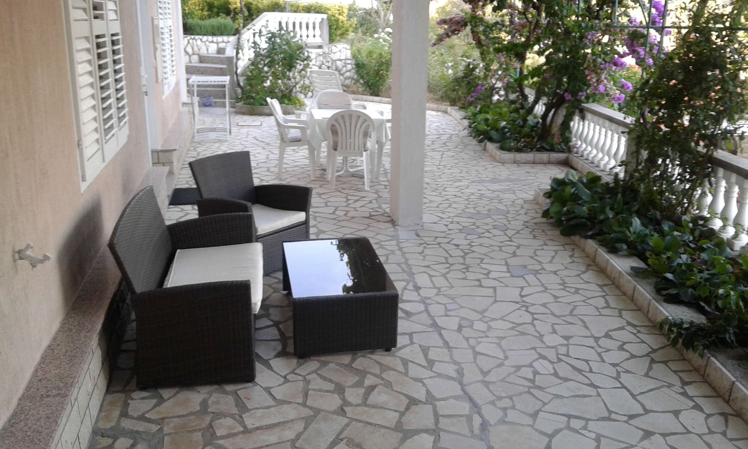 One bedroom apartment with terrace and sea view Kampor, Rab  A-c