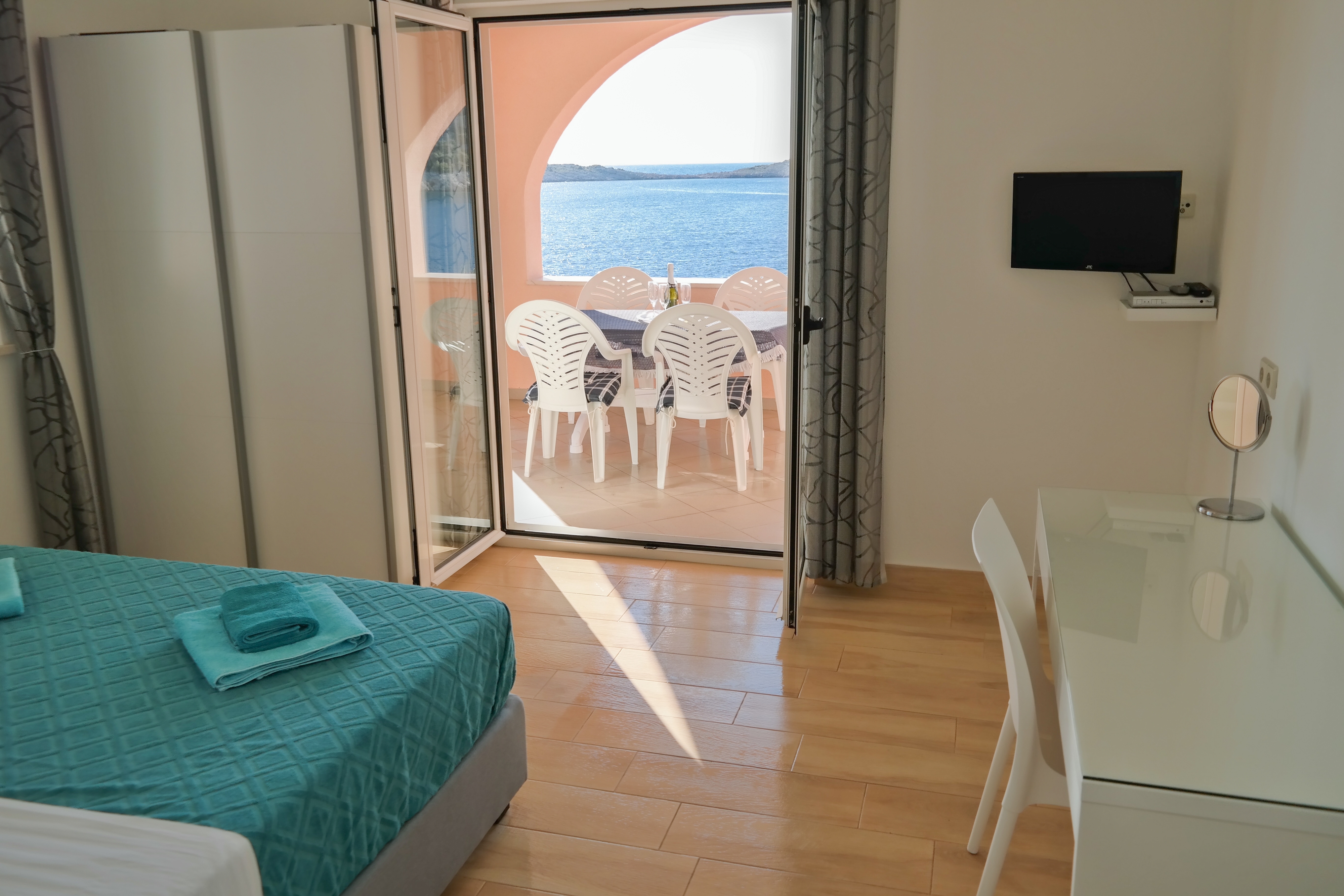 Two bedroom apartment near beach Ražanj, Rogoznica  A-b