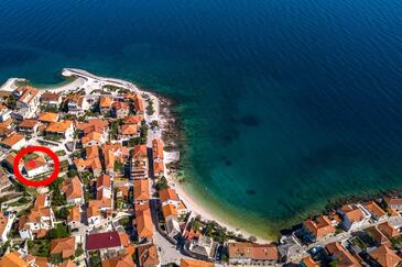 Postira, Brač, Obiekt 12291 - Apartamenty przy morzu ze żwirową plażą.
