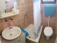 Bathroom Jelsa, Bathroom in the studio-apartment, WiFi.