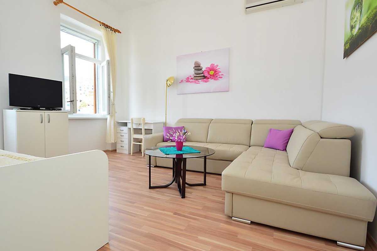 One bedroom apartment with terrace Rabac, Labin (A-12308-a) One bedroom apartment with terrace Rabac, Labin (A-12308-a)